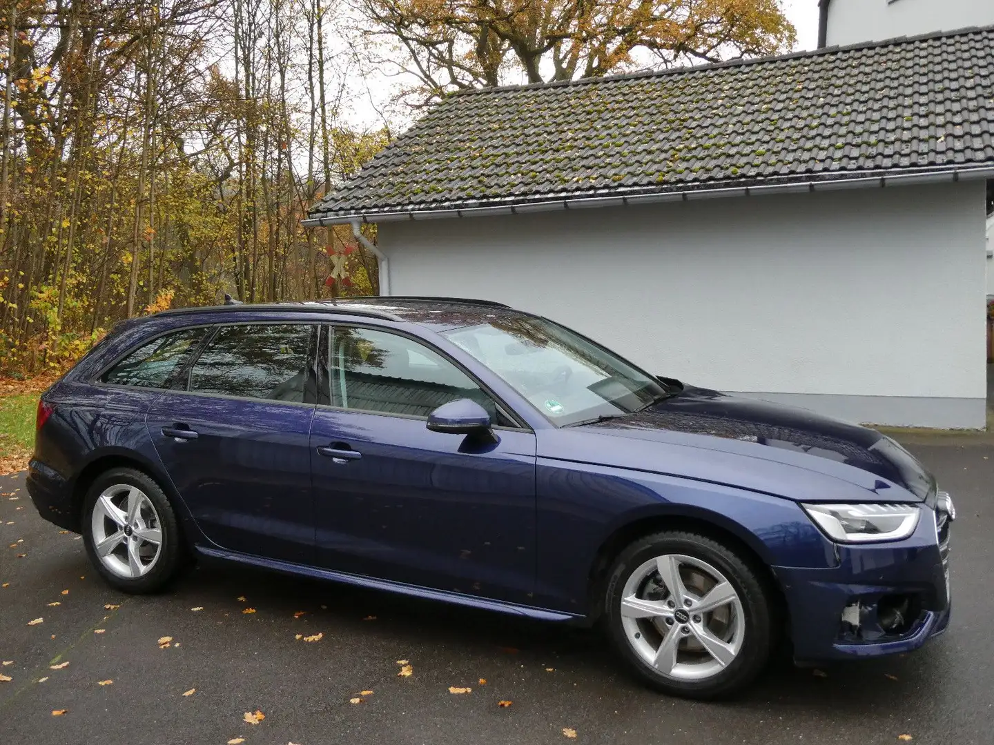Audi A4 35 TFSI S-tronic 360° Kamera/Virtual/Navi Bleu - 1