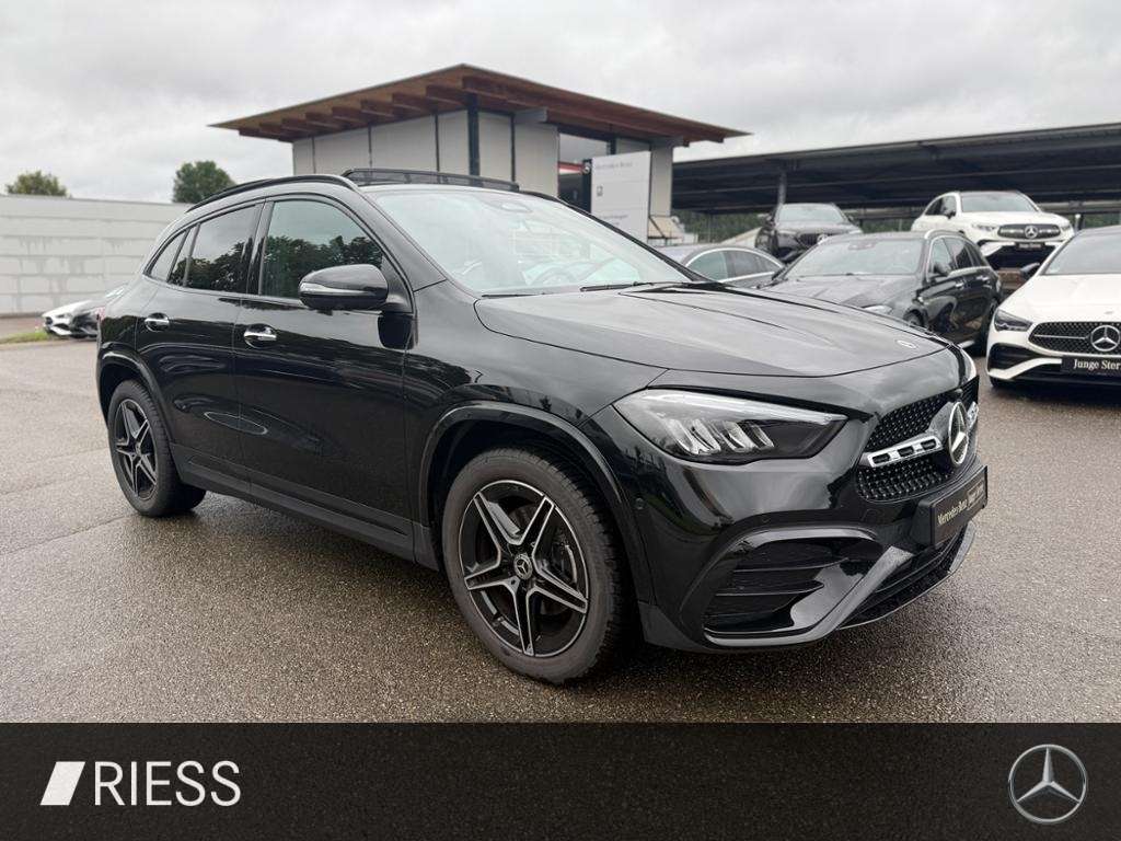 Mercedes-Benz GLA 200