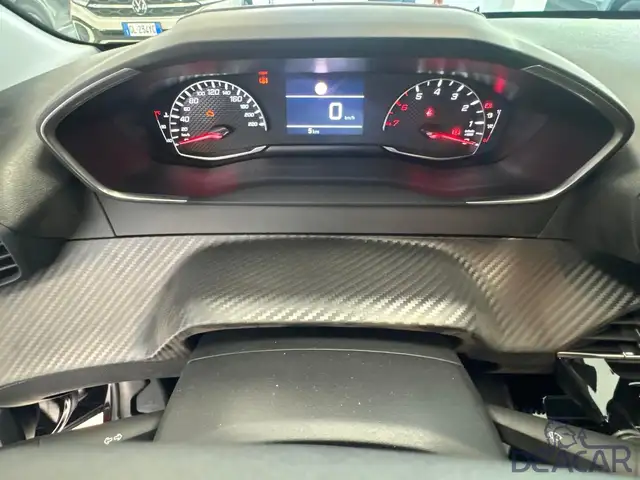 Peugeot 208 view 15