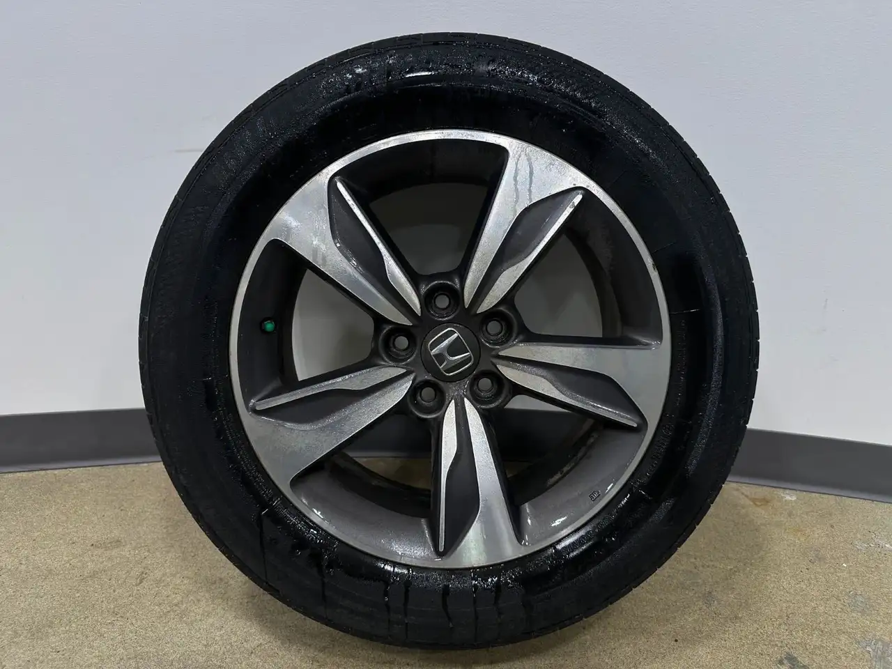 Honda Odyssey снимка Honda Odyssey