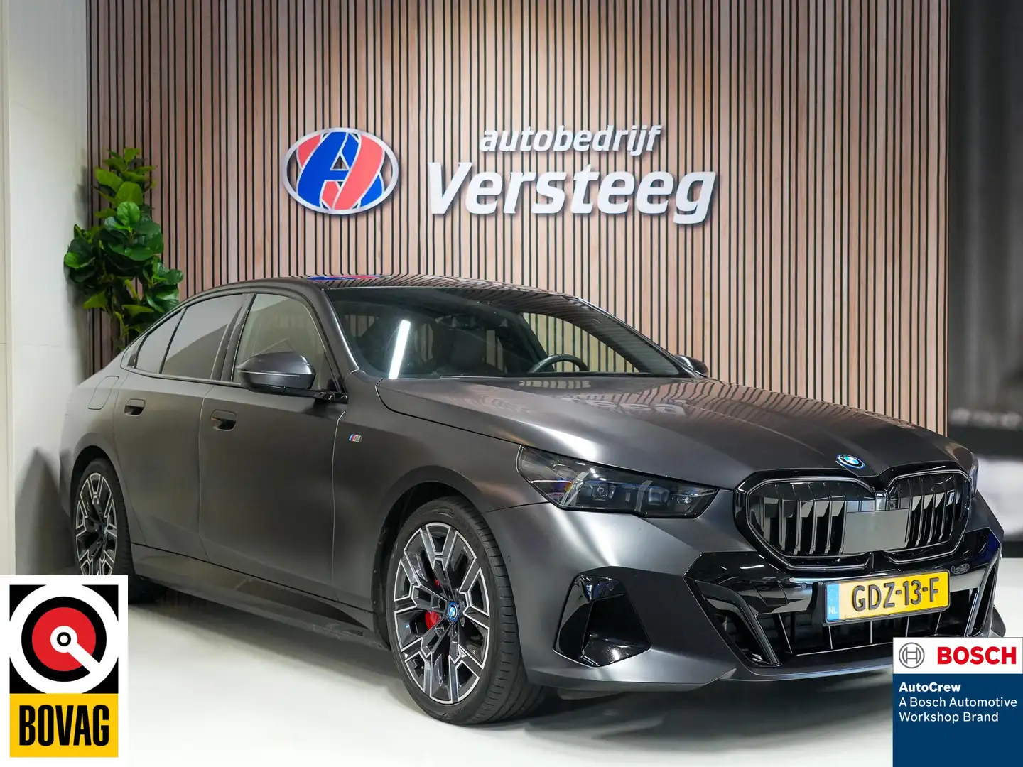 BMW i5 eDrive40 84 kWh Full optie!|M Sport|Frozen grey|Pa Grigio - 1