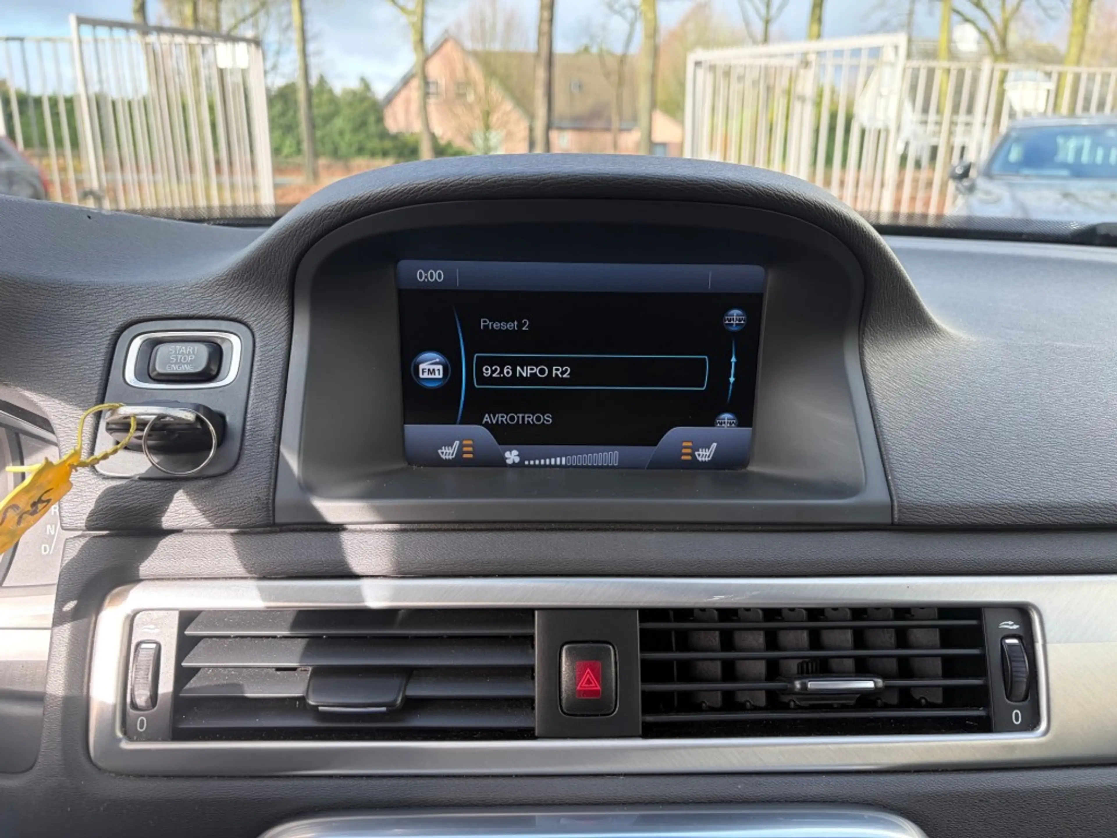 Volvo V70 2.0T CNG BI-Fuel 5 cilinder — photo 12