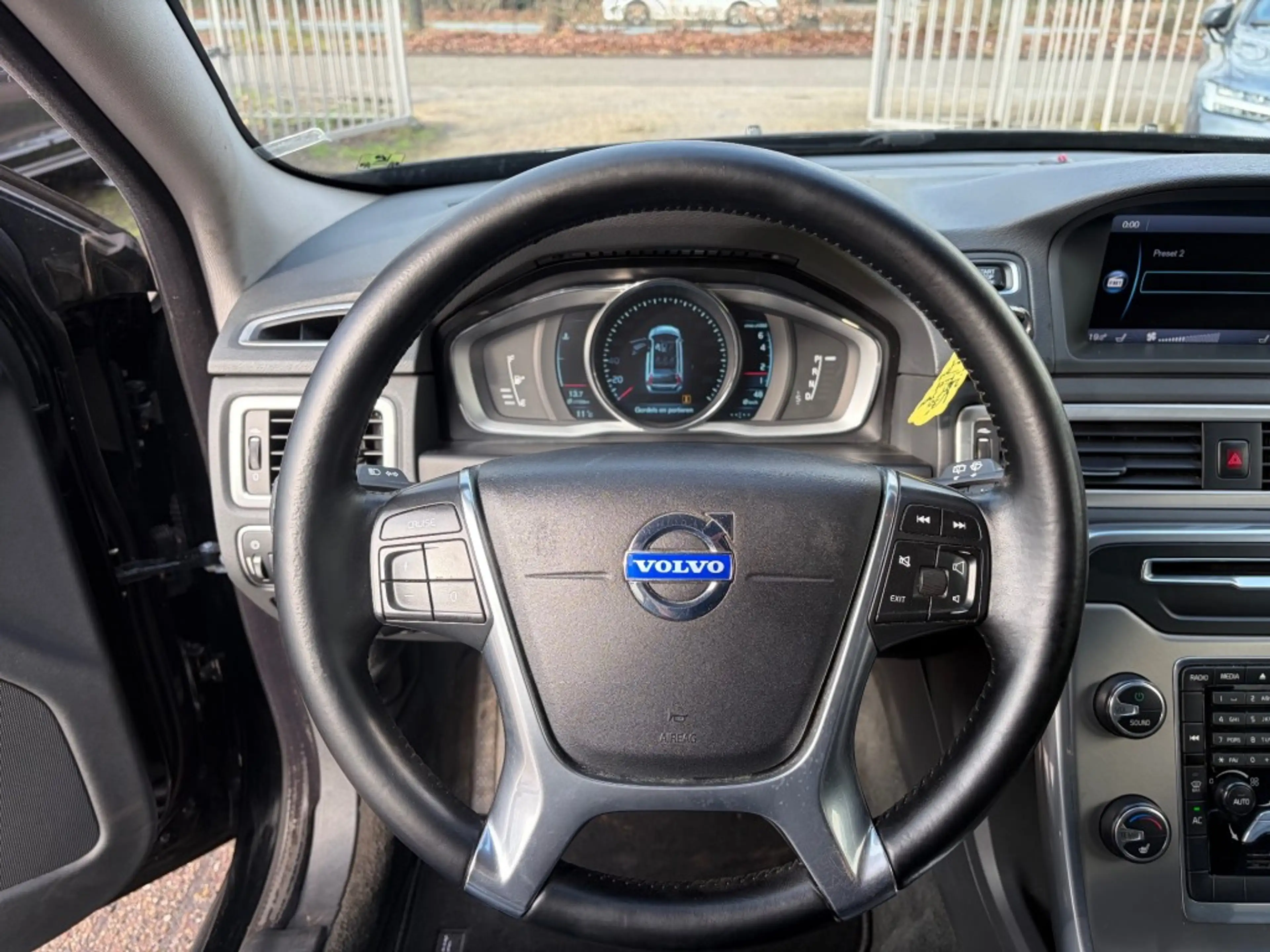 Volvo V70 2.0T CNG BI-Fuel 5 cilinder — photo 9
