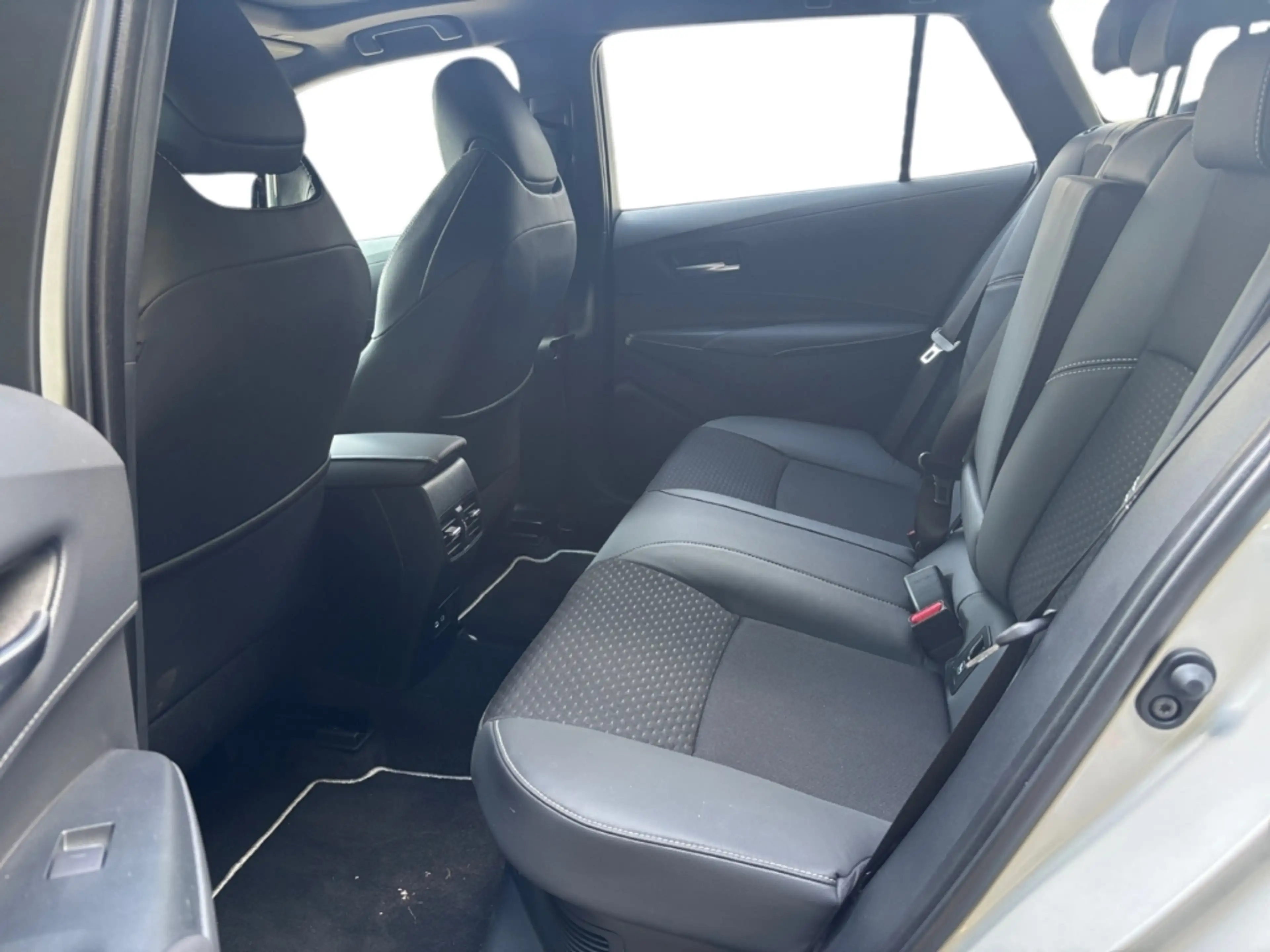 Toyota Corolla Hybrid Lounge *inkl. WKR *Head-Up *Jbl *Pdc — photo 13