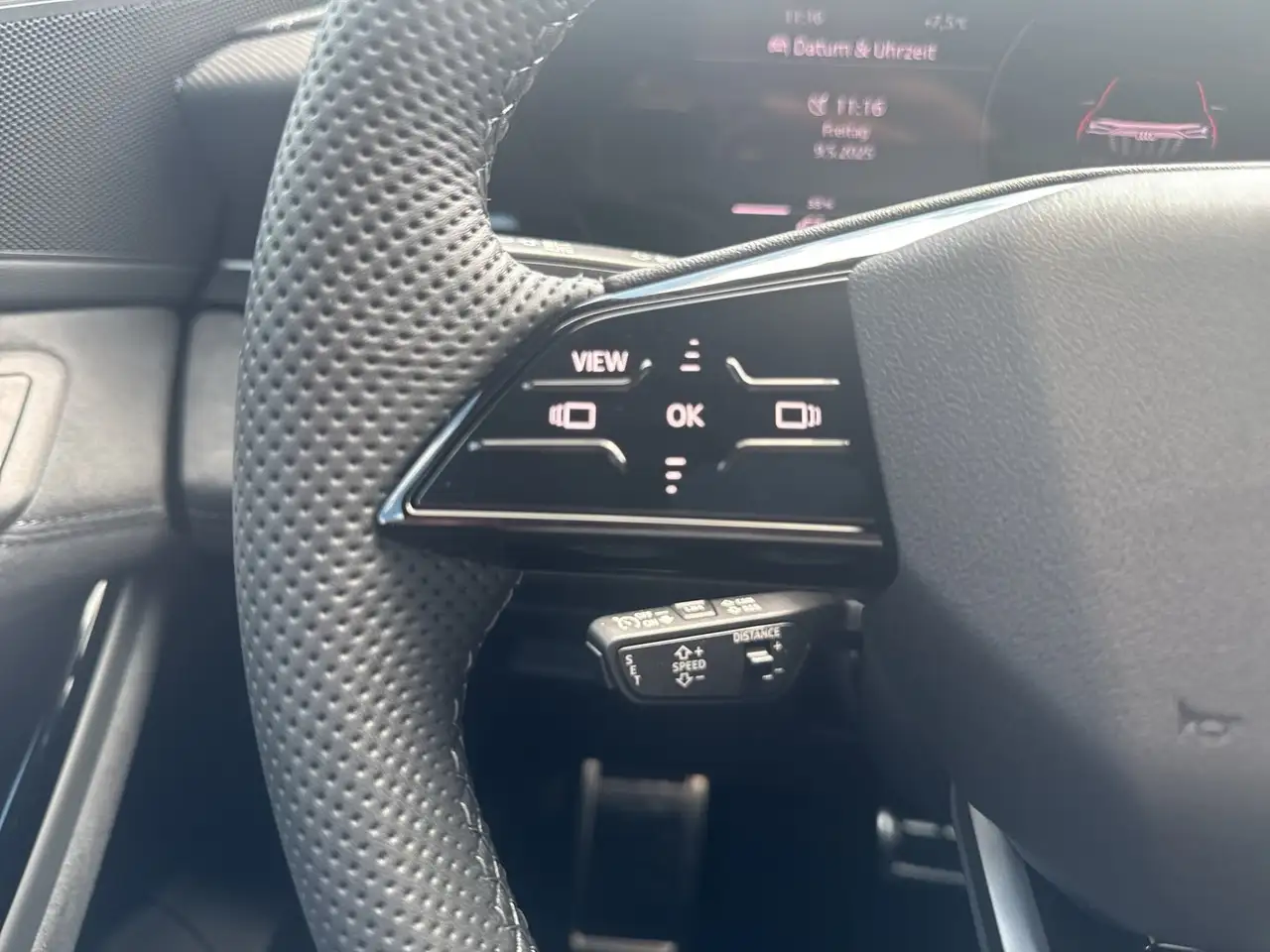 Audi Q6 e-tron e-tron quattro 16