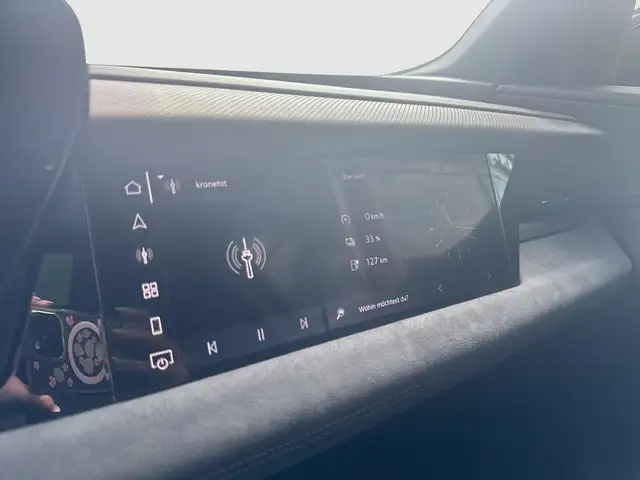 Audi Q6 view 11