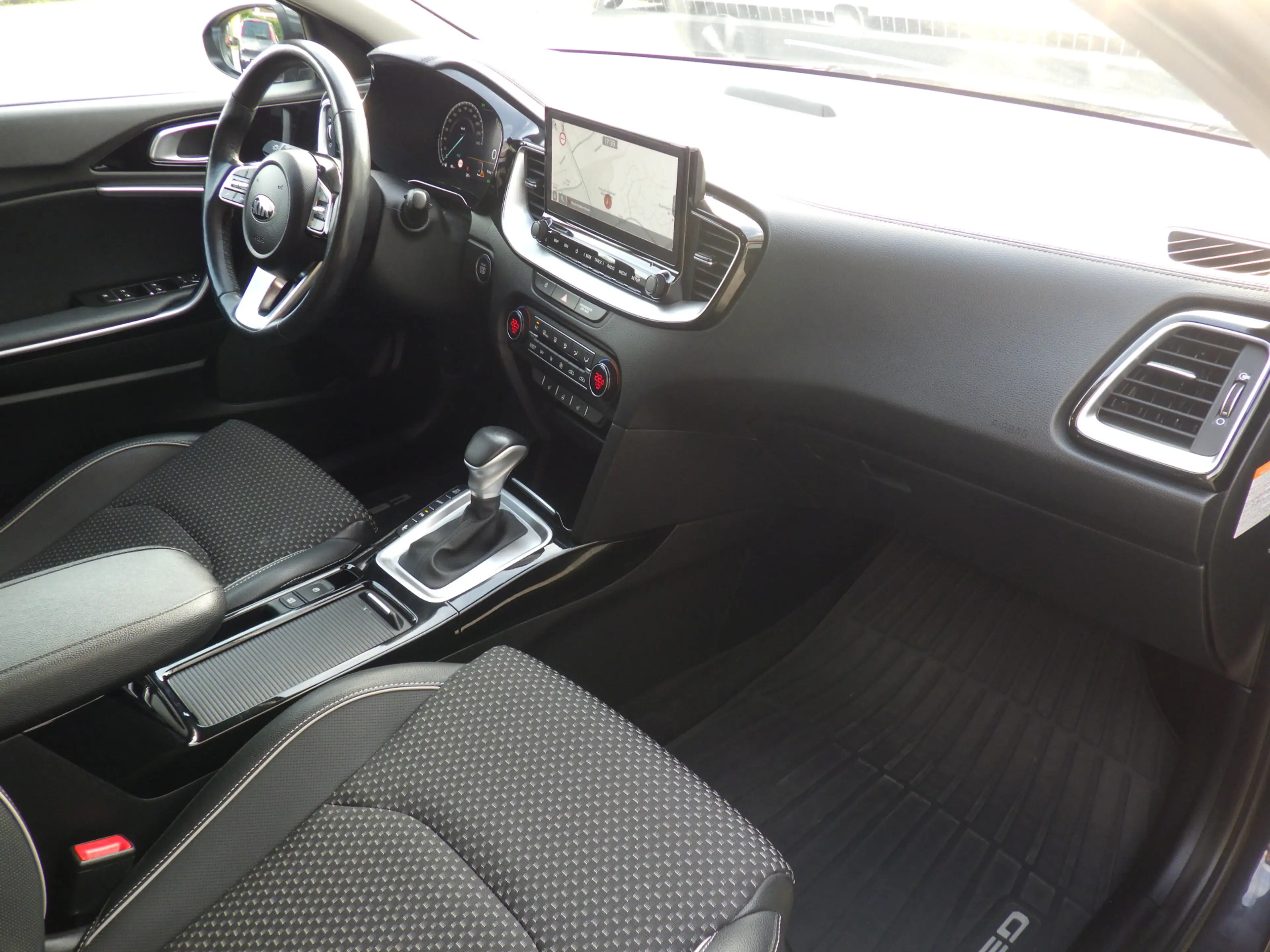 Kia Ceed SW / cee'd SW Sportswagon 1.6 GDI PHEV AUT DynamicLine Plug-In, — photo 6
