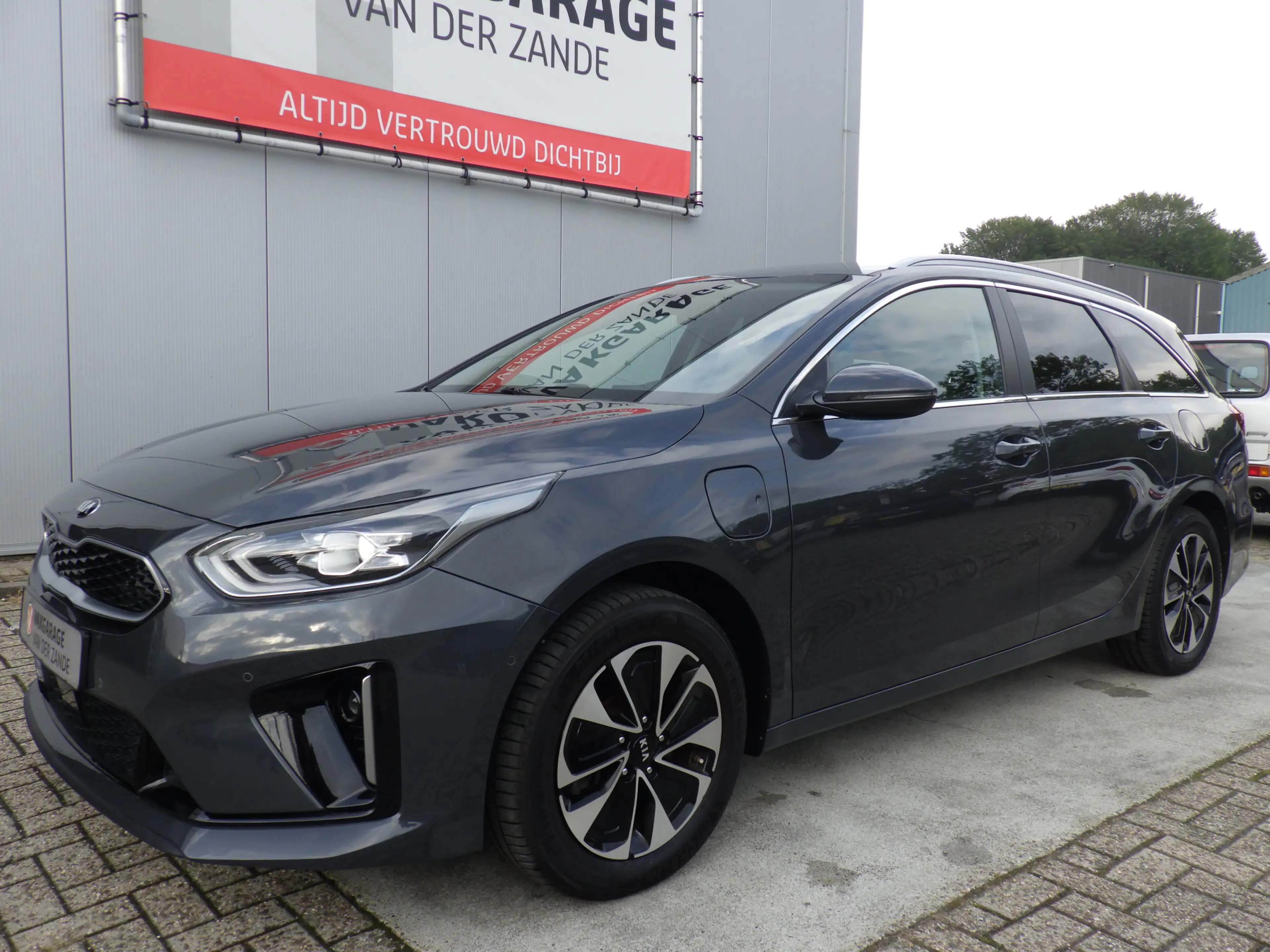 Kia Ceed SW / cee'd SW Sportswagon 1.6 GDI PHEV AUT DynamicLine Plug-In, — photo 2