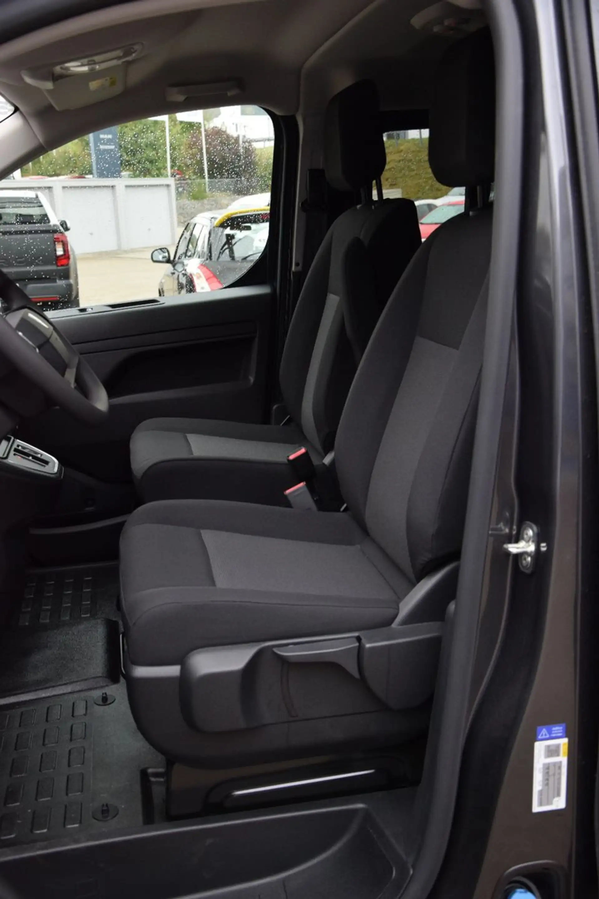 Peugeot Expert L2 NAVI TEMP 180°-KAMERA LED 8-SITZE AHK — photo 11