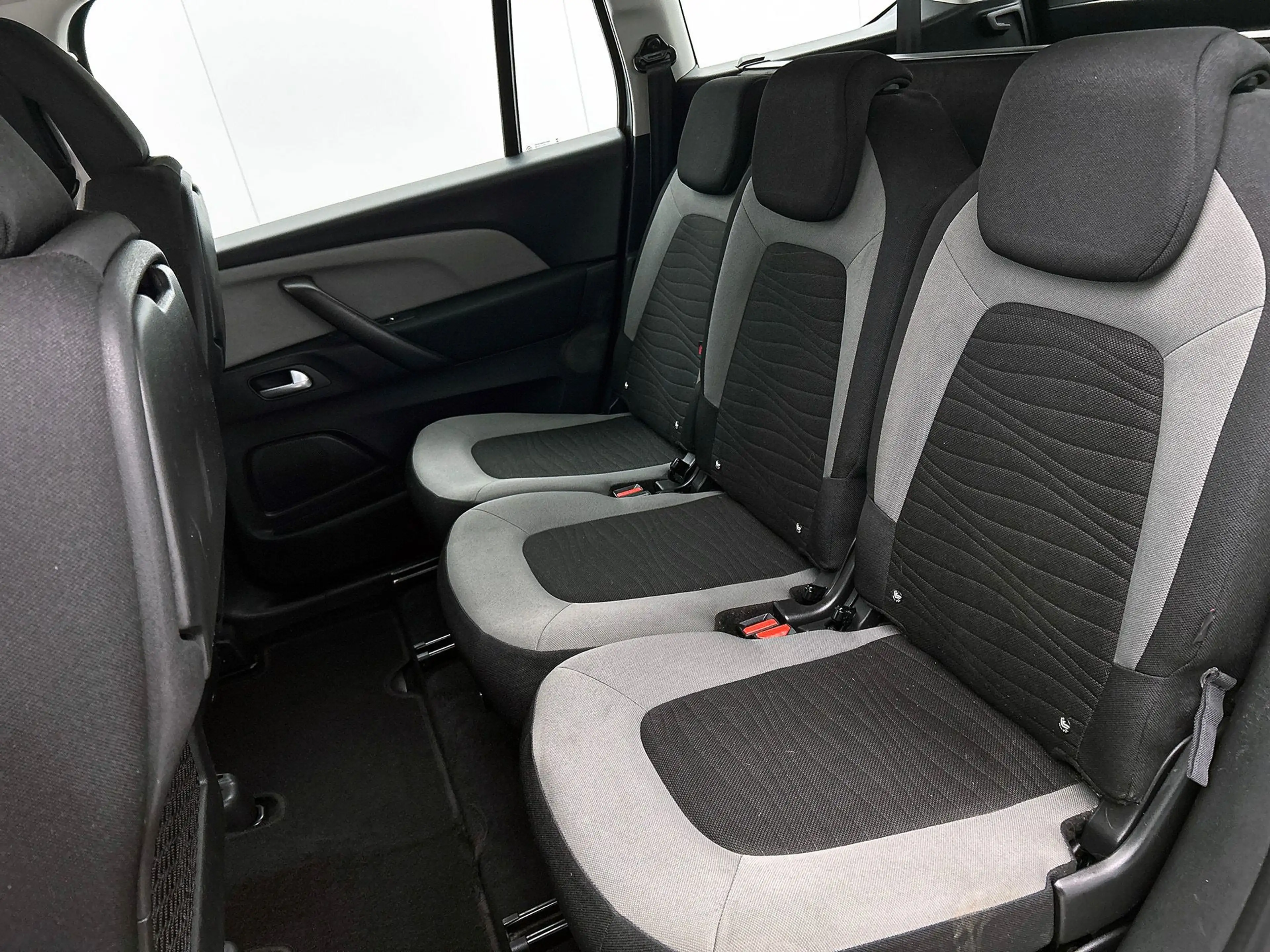 Citroen Grand C4 Picasso 1.2 PureTech Business 7 p | Cruise Control | Navig — photo 25