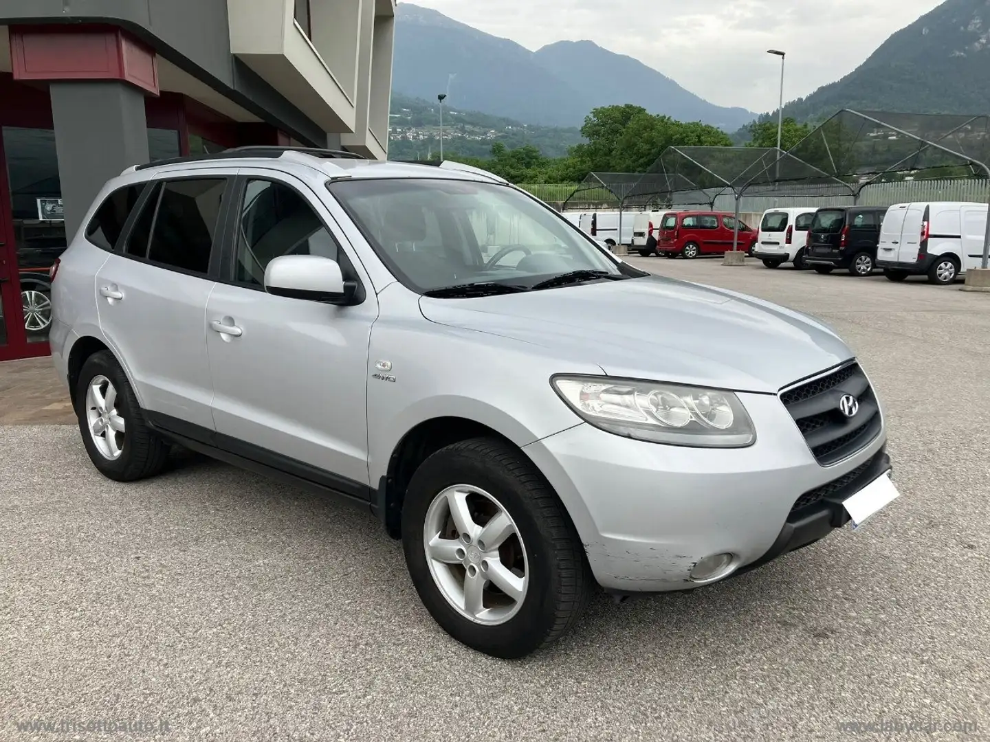 Hyundai SANTA FE 2.2 CRDi 155CV Gris - 2