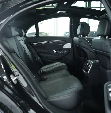 Mercedes-Benz S-Class view 20