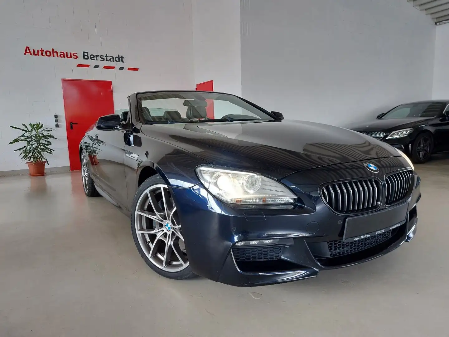 BMW 640 d Cabrio M-Sportpaket Navi-Prof.*Bi-Xenon Schwarz - 1