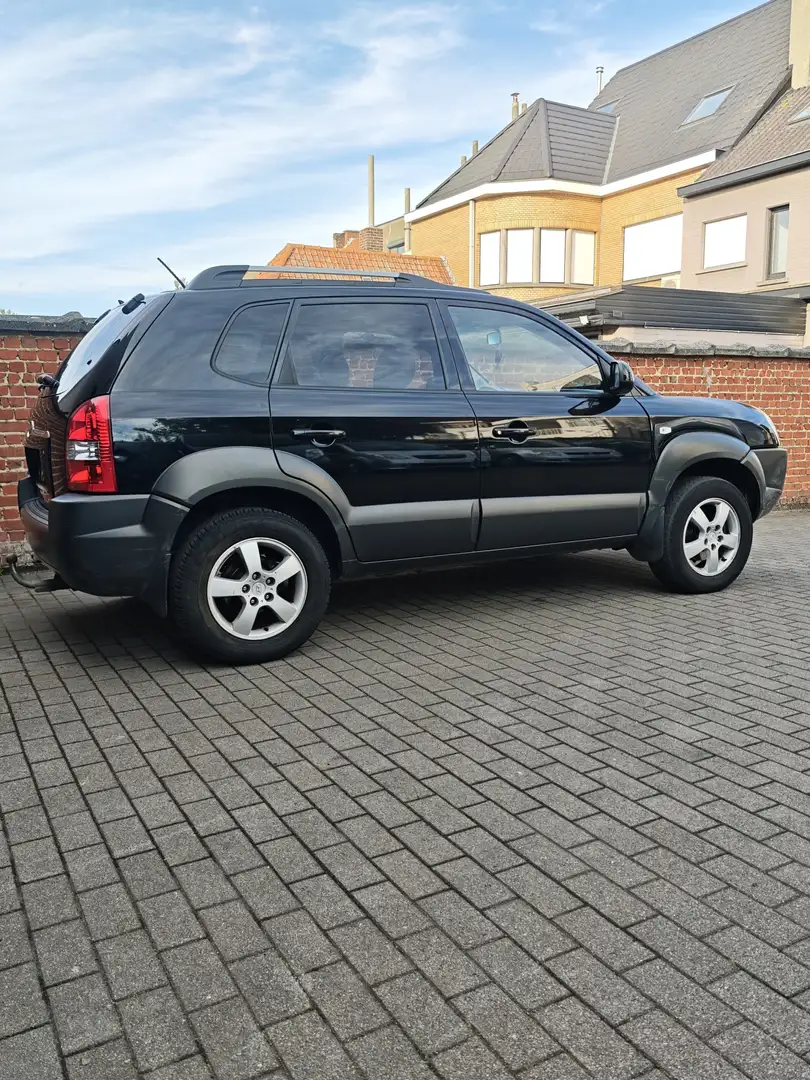 Hyundai TUCSON 2.0 CRDi Automatik GLS - 2