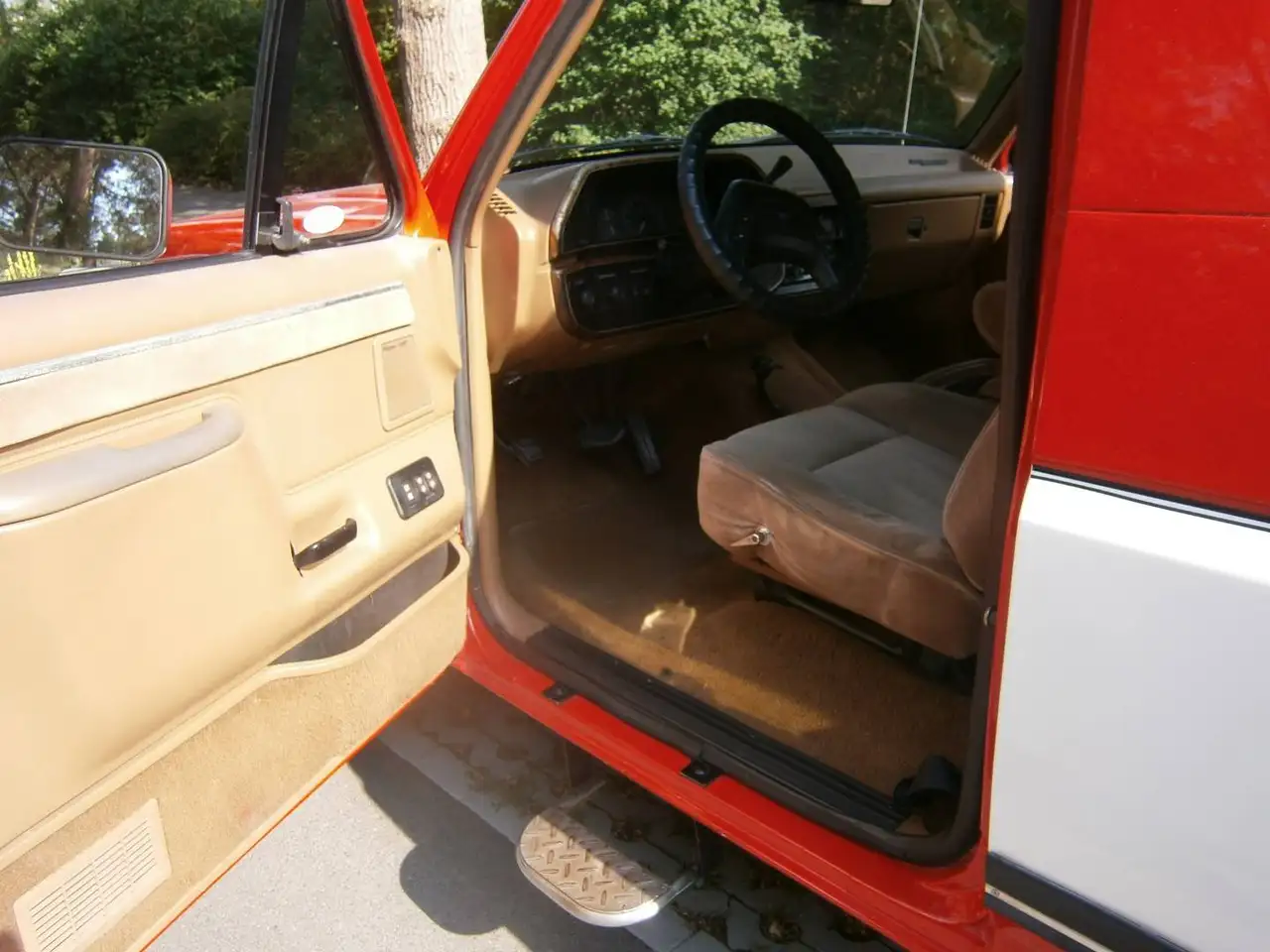 Ford Bronco XLT, foto 12