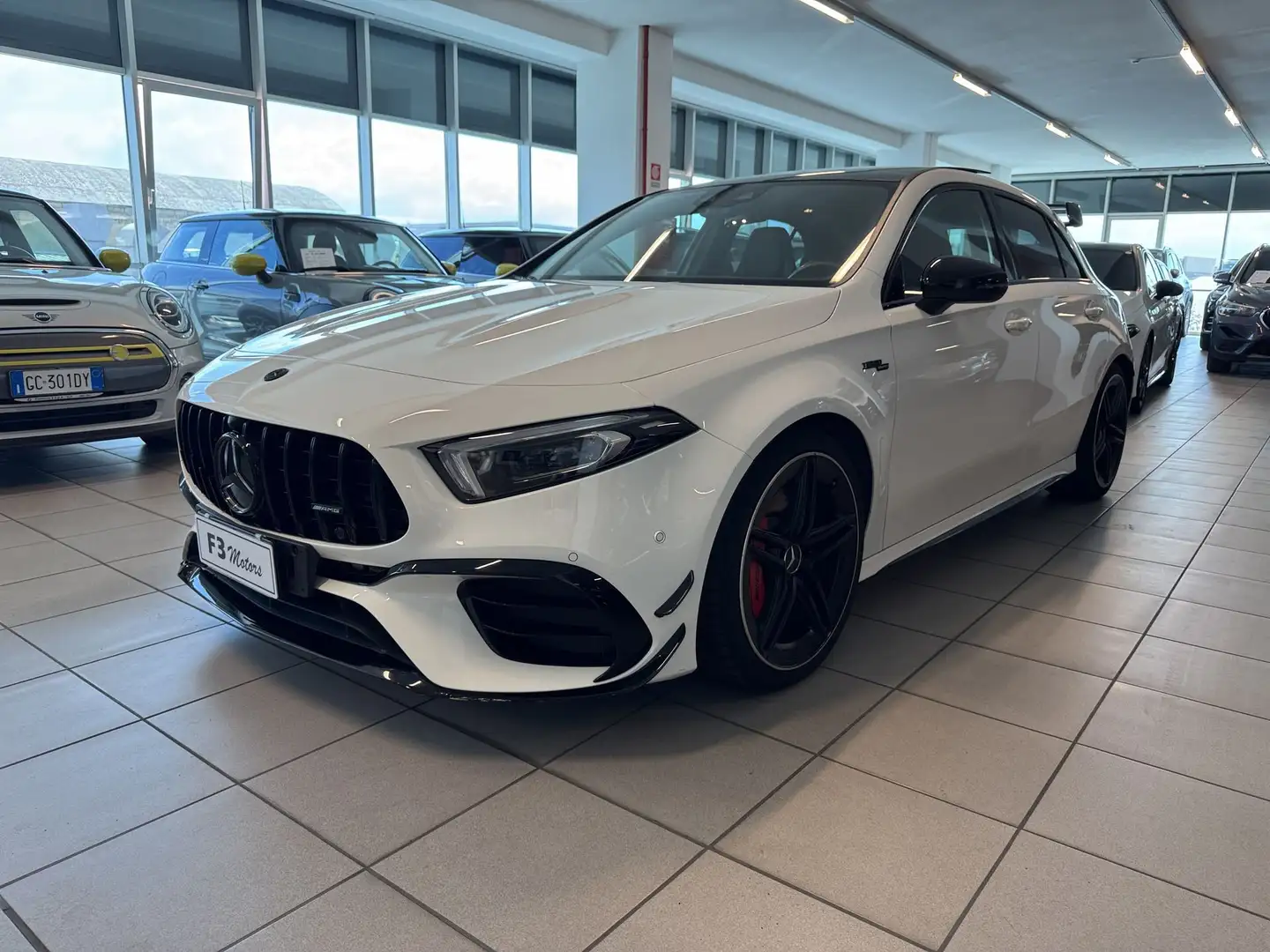 Mercedes-Benz A 45 AMG A 45S AMG 4Matic+ Blanc - 1