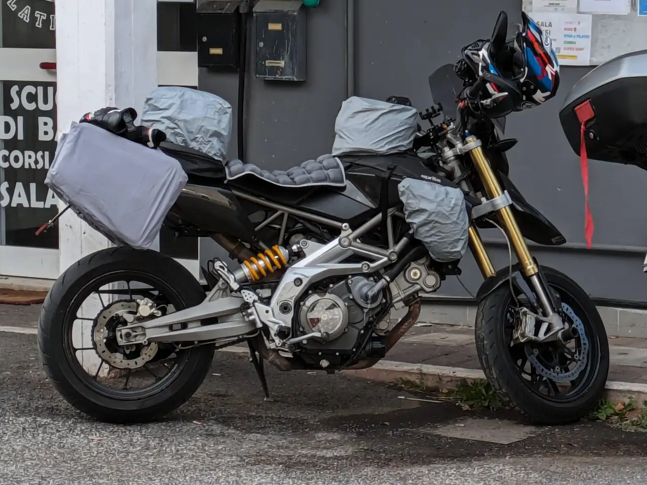 Aprilia Dorsoduro