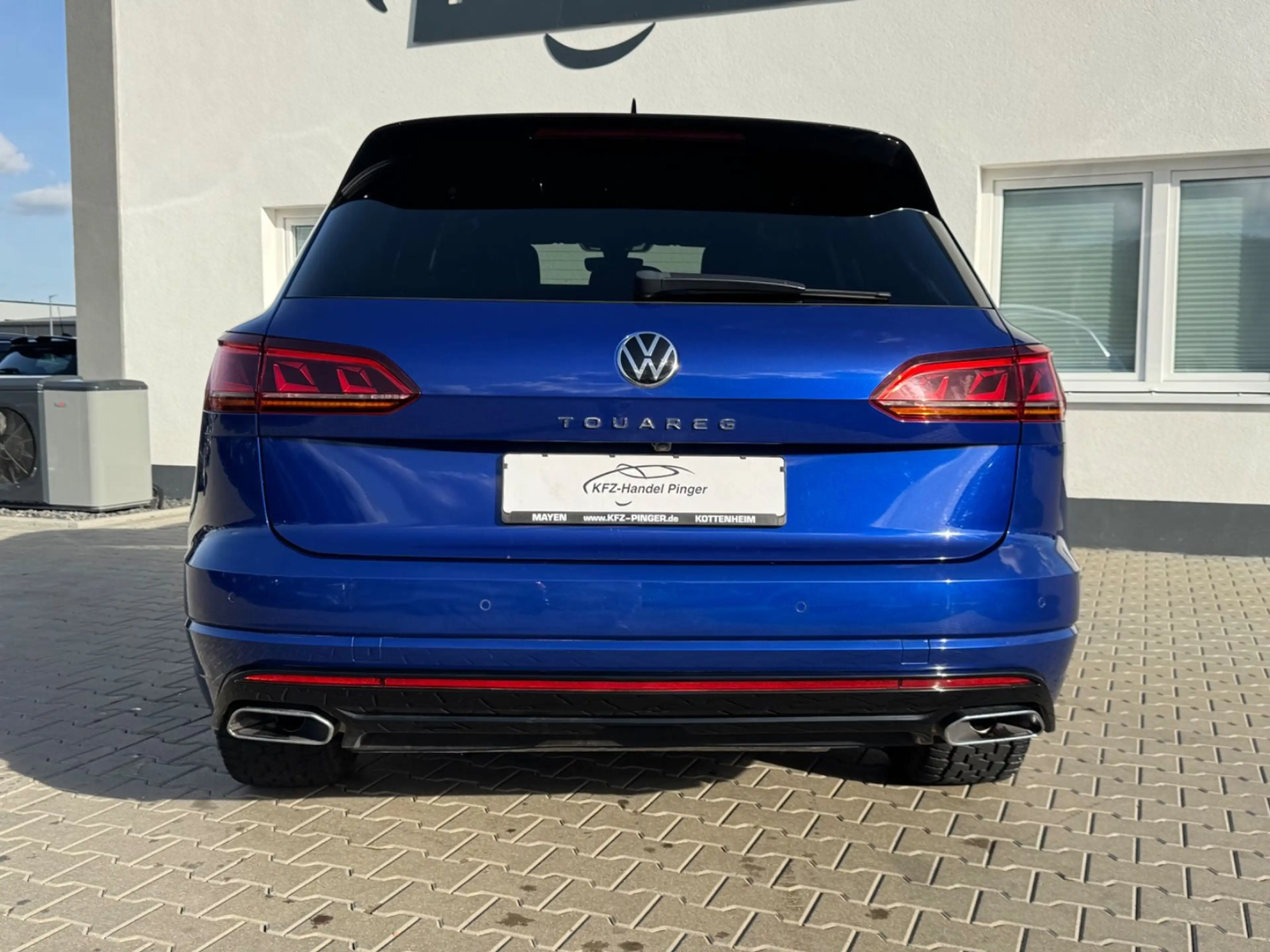 Volkswagen Touareg R-Line 4Motion LED/AHK/DYN — photo 7