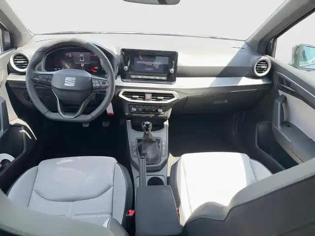 Seat Arona view 9