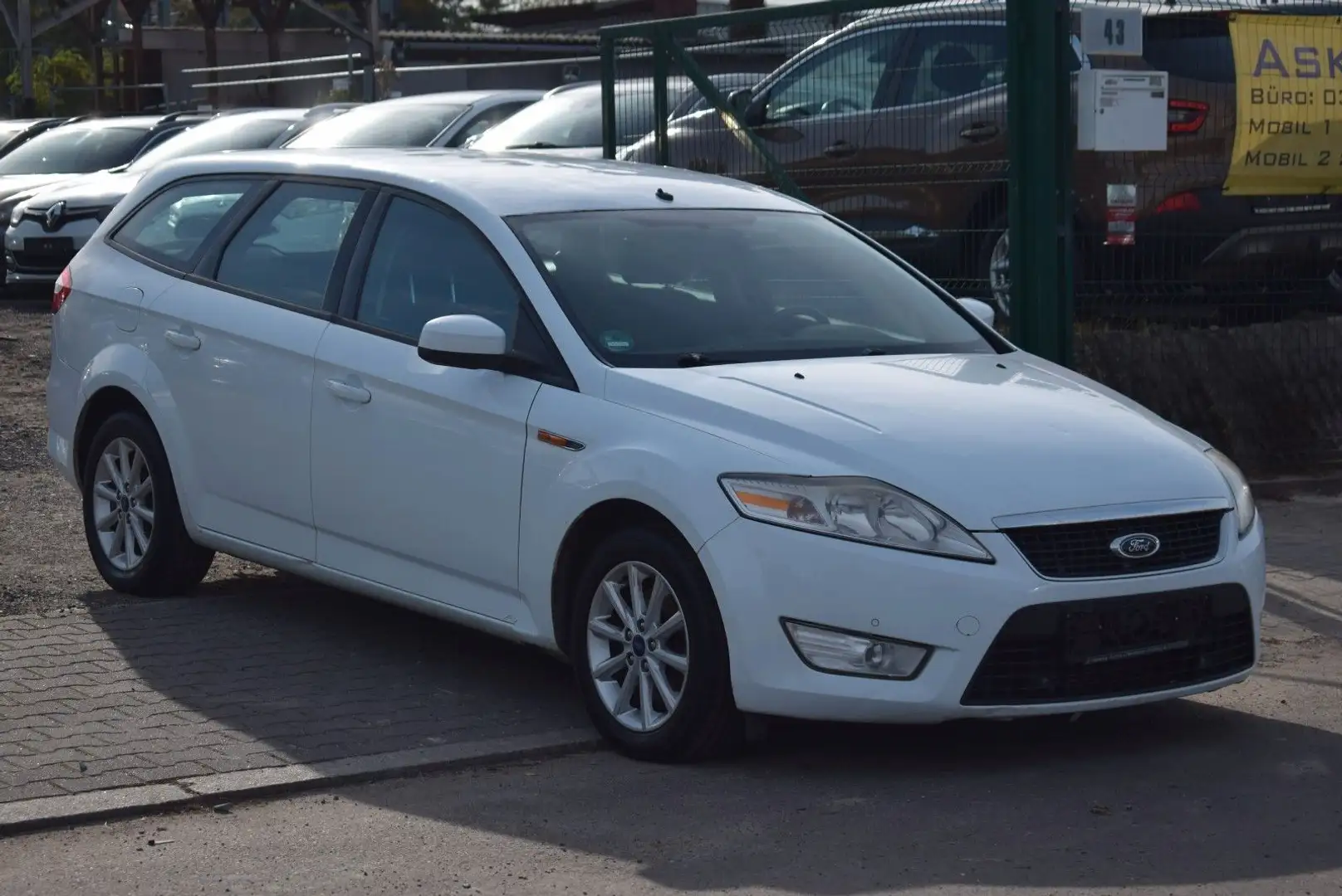 Ford Mondeo Turnier Trend Blanc - 2