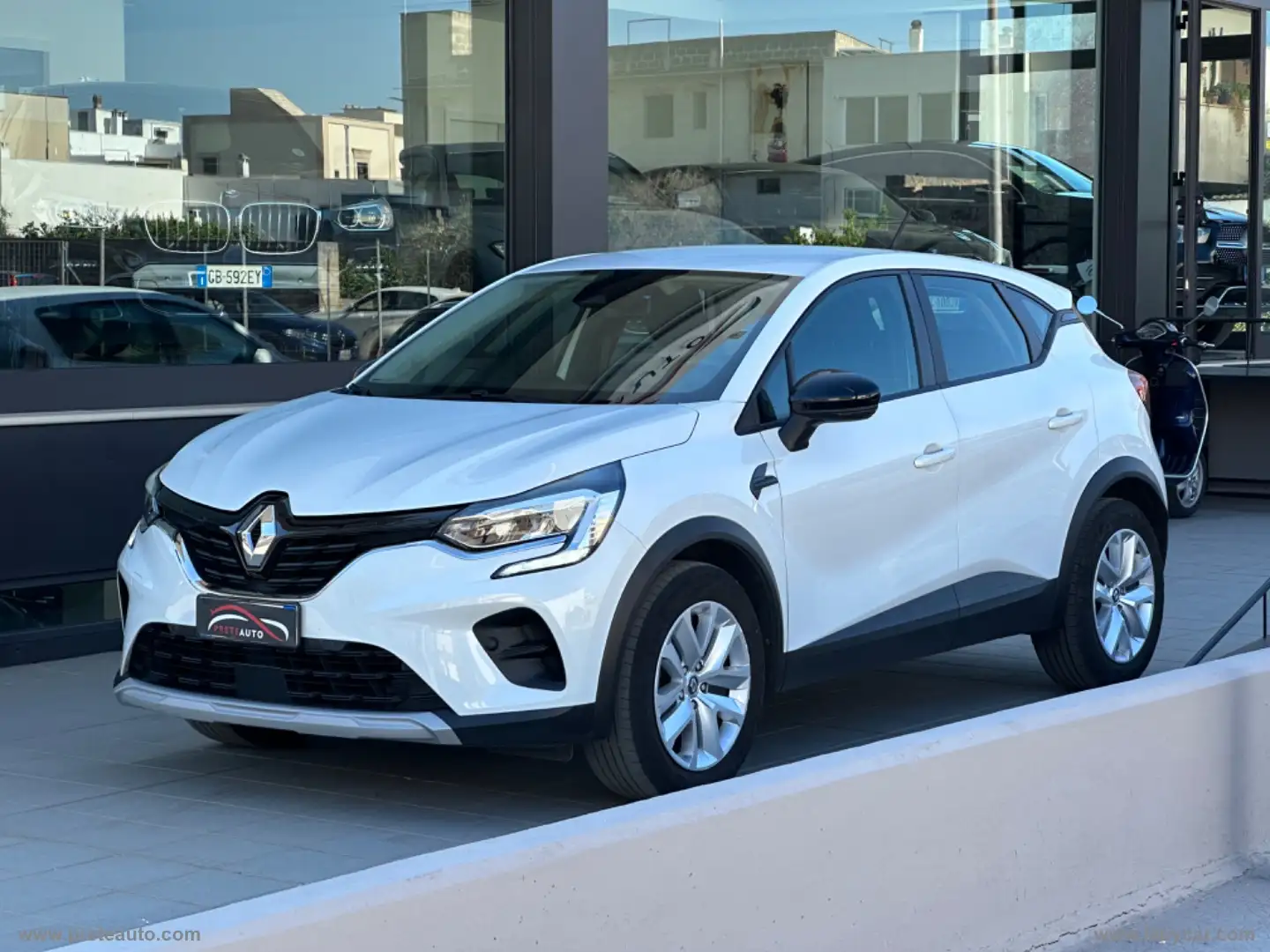 Renault Captur TCe 12V 100 CV GPL FAP Business Blanc - 1