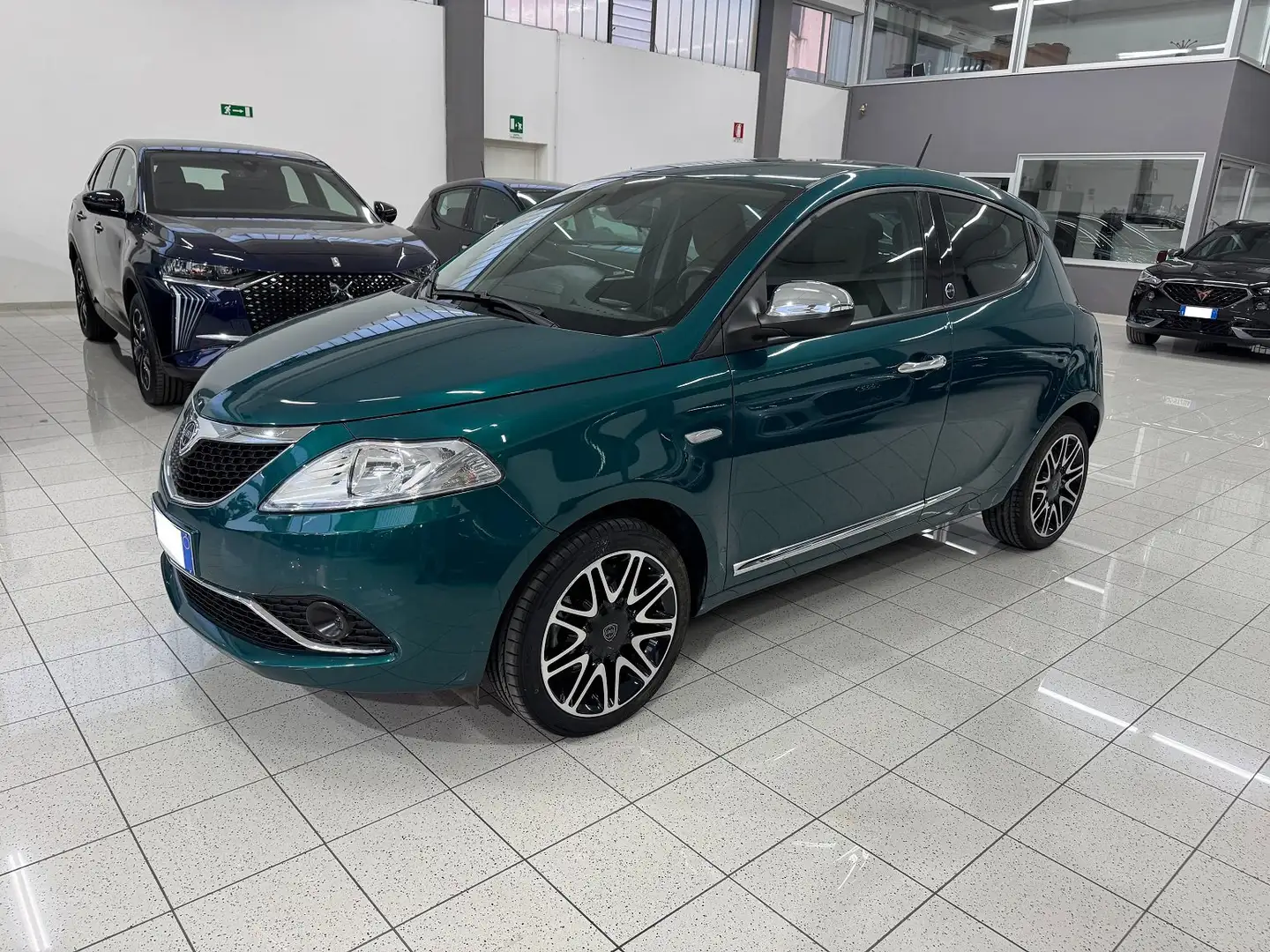 Lancia Ypsilon 1.2Platinum Gpl 69cv SUPER BELLA COME NUOVA!!!! Zielony - 1