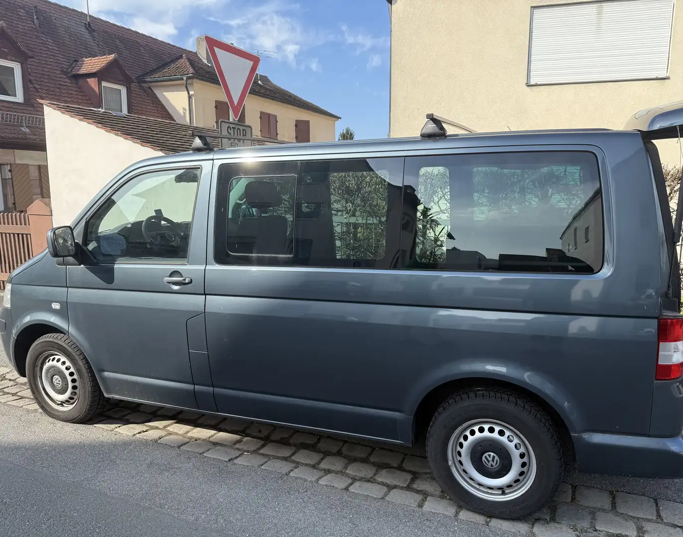 Volkswagen T5 California Multivan Startline Šedá - 2