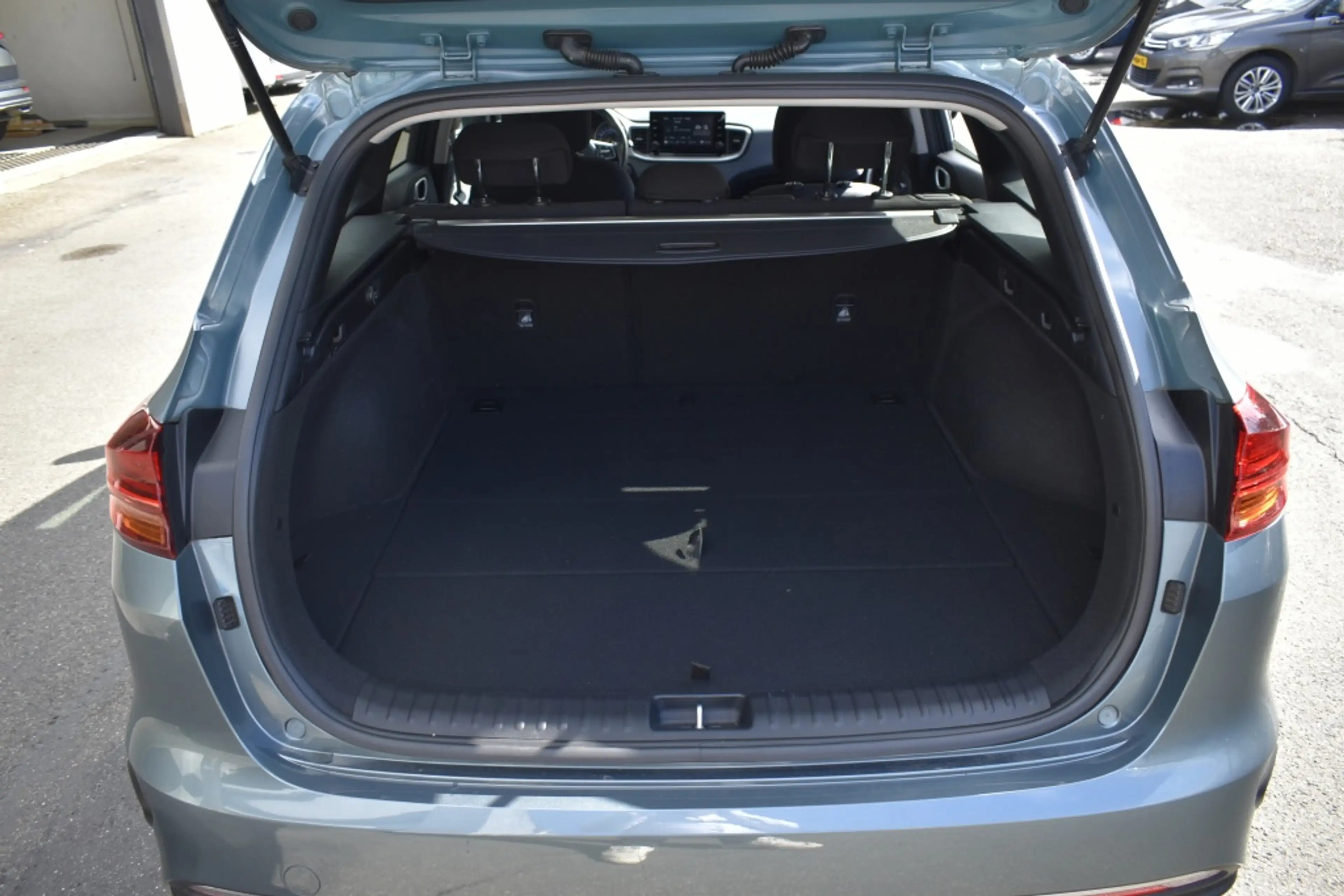 Kia Ceed SW / cee'd SW Sportswagon 1.0 T-GDi — photo 11