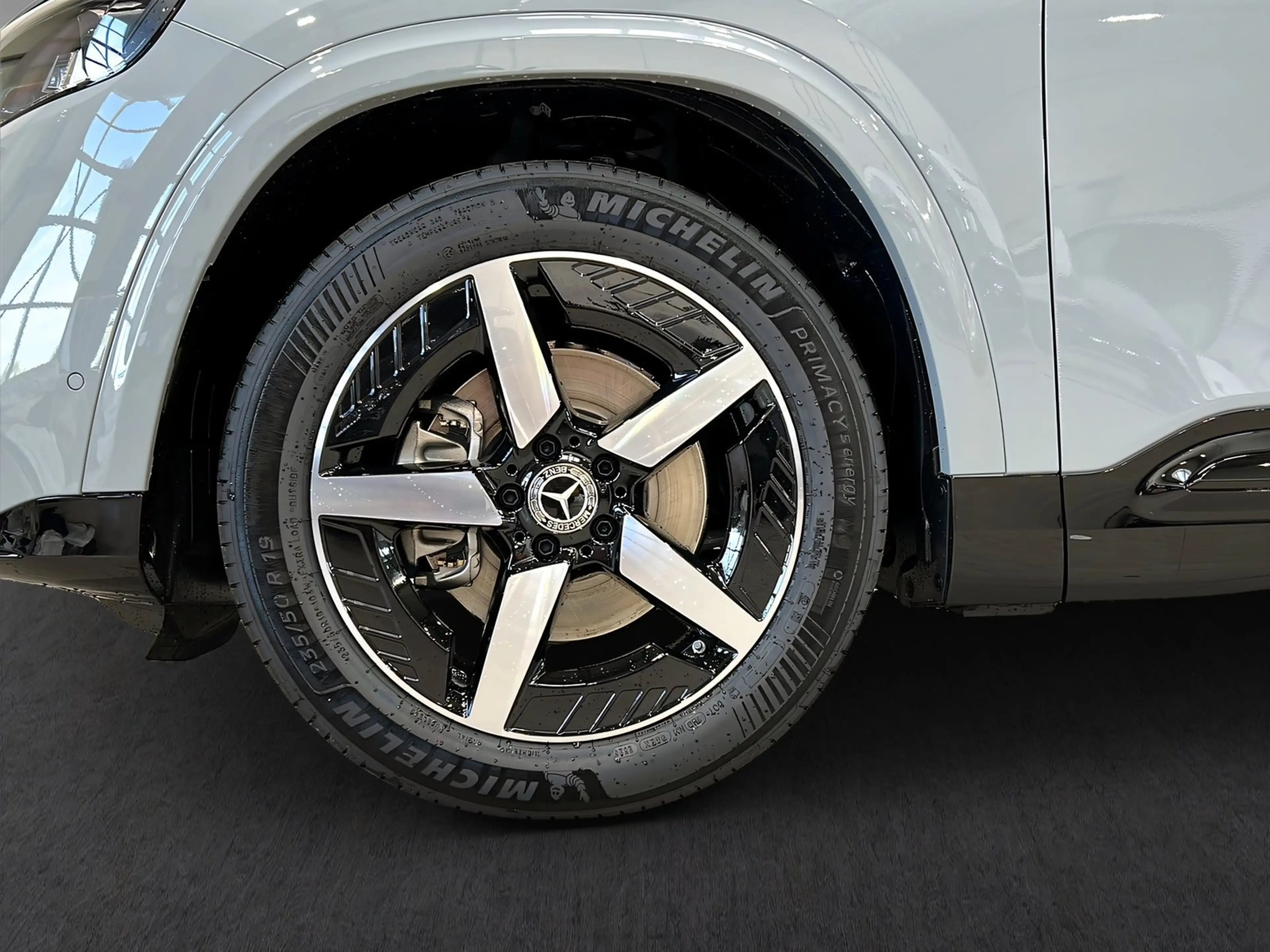 Mercedes-Benz GLB 220 4MATIC+FACELIFT+AMG+AHK+PREMIUM_PLUS+3D — photo 7