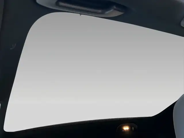 Mercedes-Benz GLB view 11