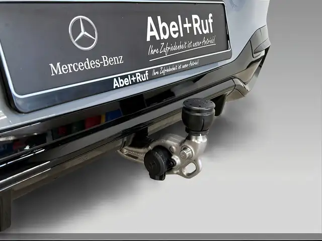 Mercedes-Benz GLB view 12