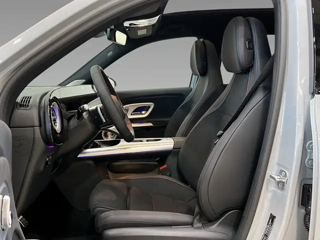Mercedes-Benz GLB view 8