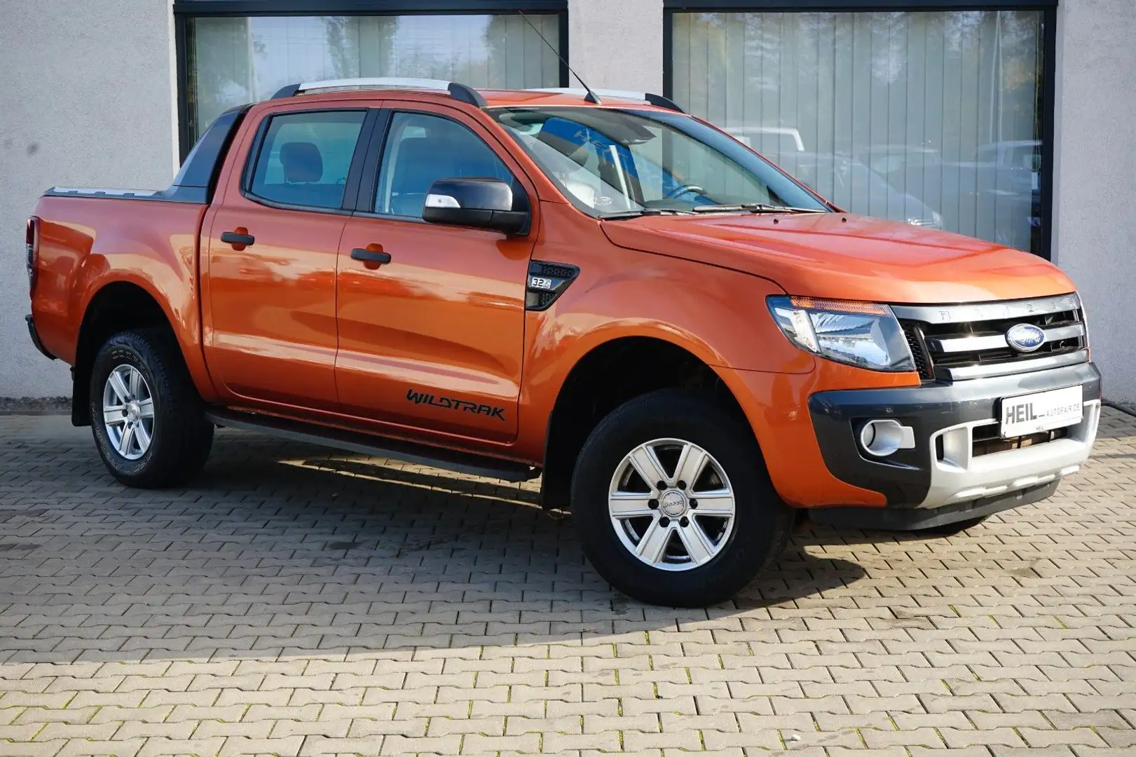 Ford Ranger Wildtrak Doppelkabine 4x4*NAVI*AHK*SHZ* Orange - 1