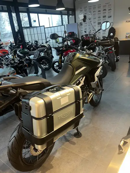 Triumph Tiger 900 - foto 3