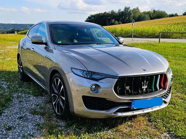 Imagine Maserati Levante Levante Q4