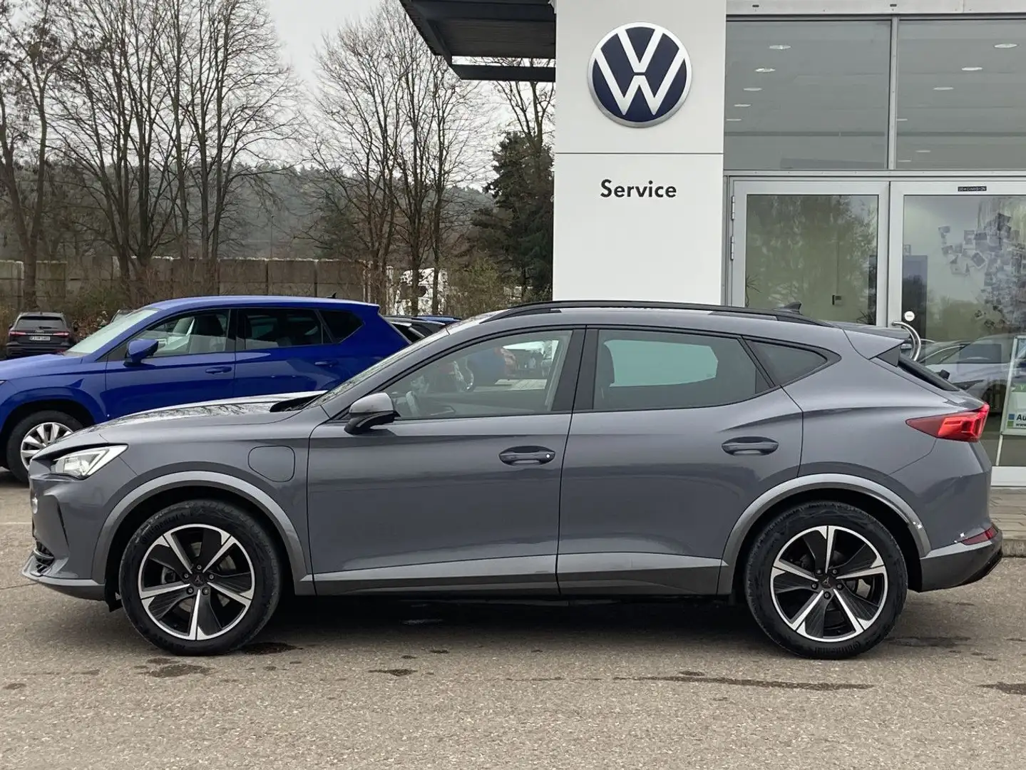 CUPRA Formentor 1.4 TSI DSG eHybrid KAMERA+LED+VIRTUAL Grau - 2