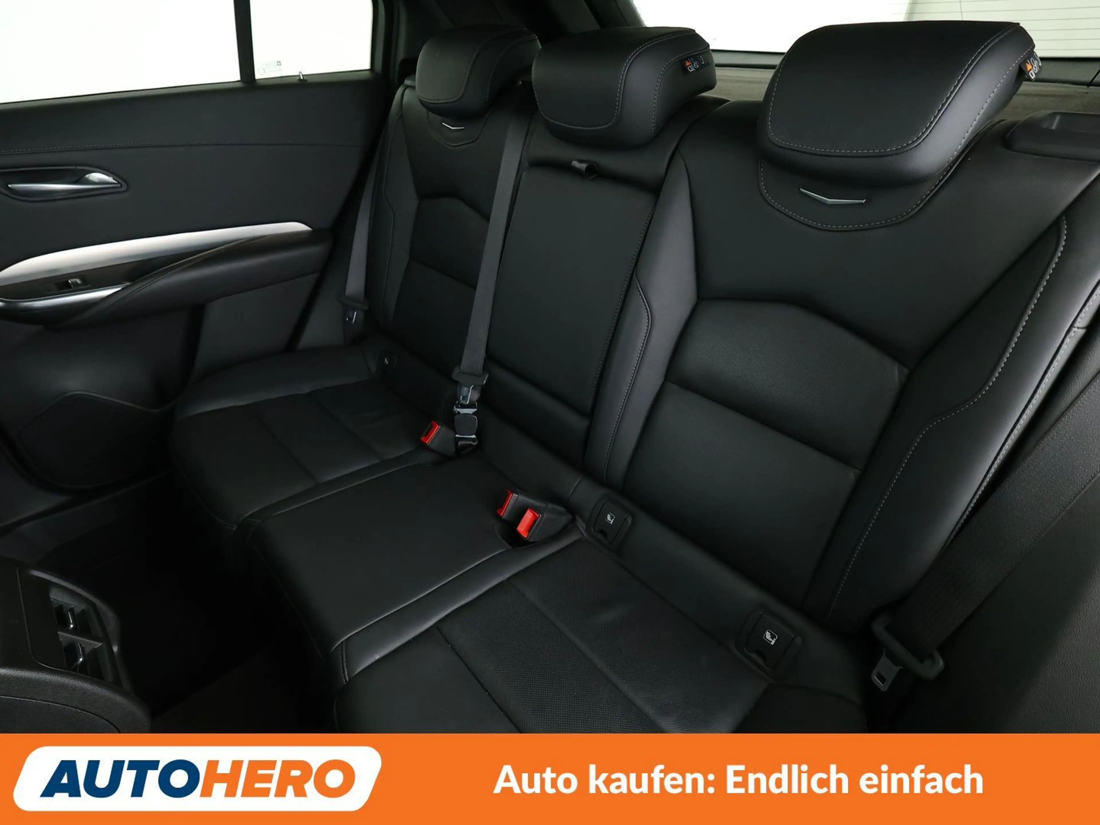 Cadillac XT4 350D Premium Luxury AWD Aut.*NAVI*HEAD-UP*LED*ACC* — photo 14