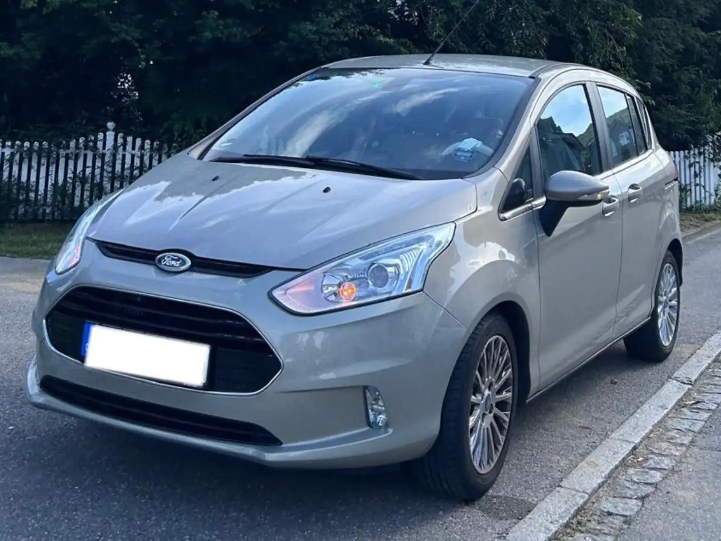 Ford B-Max B-MAX 1.4 Ambiente Beige - 1