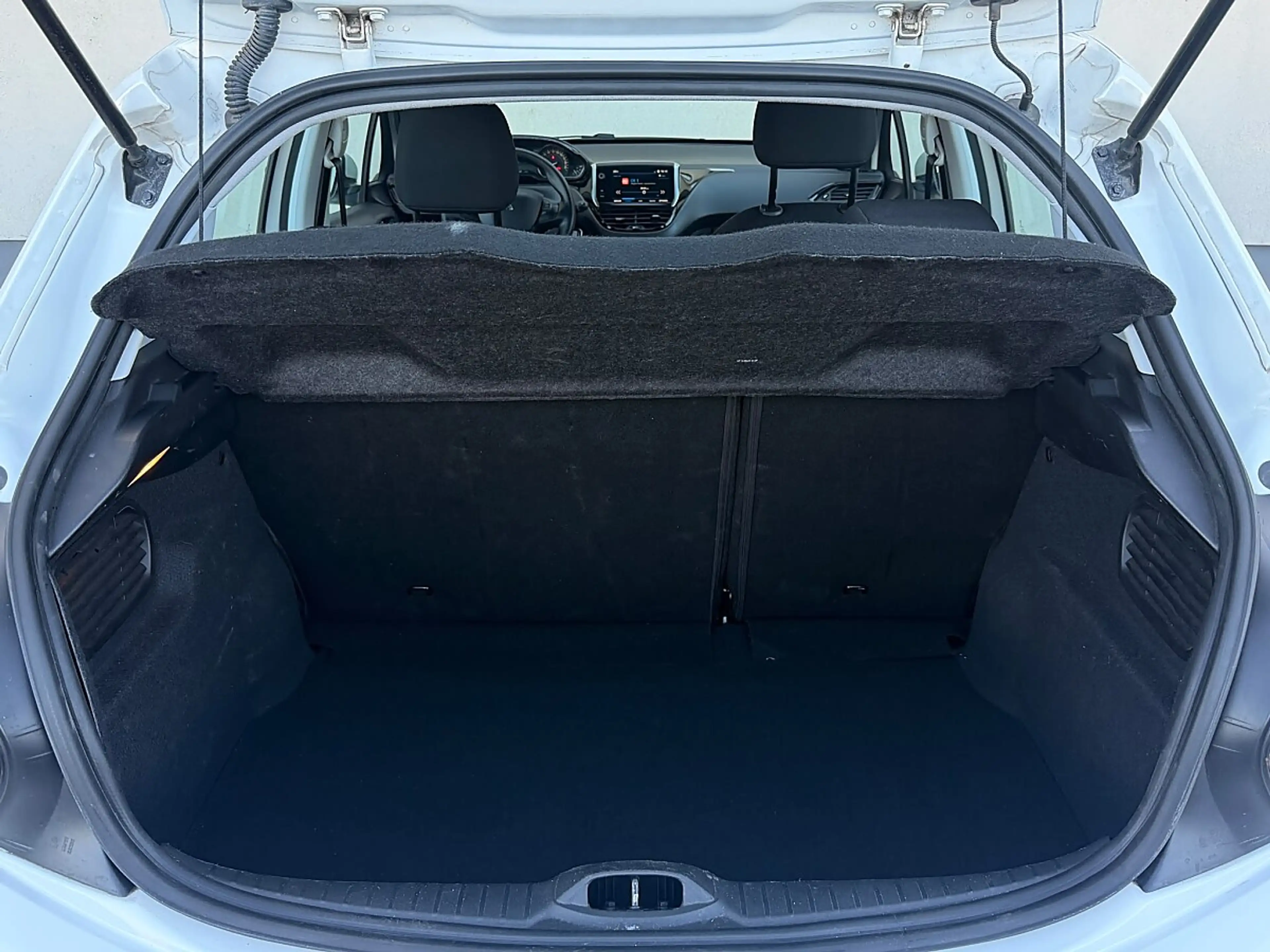 Peugeot 208 1.2 12V VTi/PureTech Active sehr gute Ausstattung — photo 10