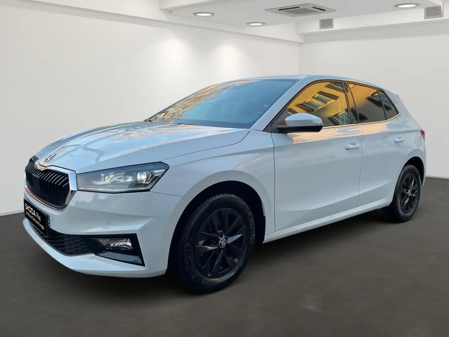 Skoda Fabia 1.0 TSI DSG Style *LED*KAMERA*NAVI*SITZH* Weiß - 2