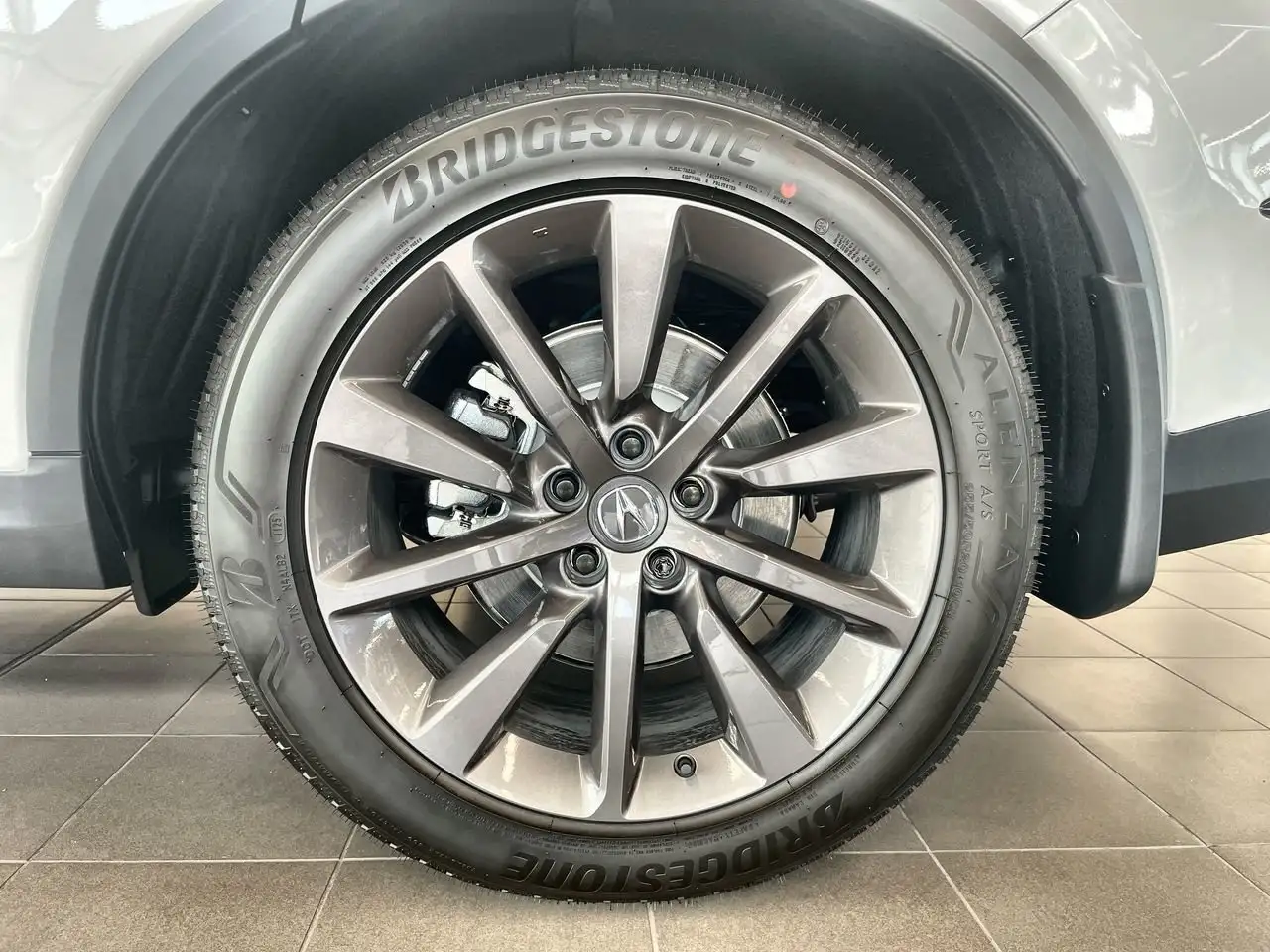 Acura MDX снимка Acura MDX