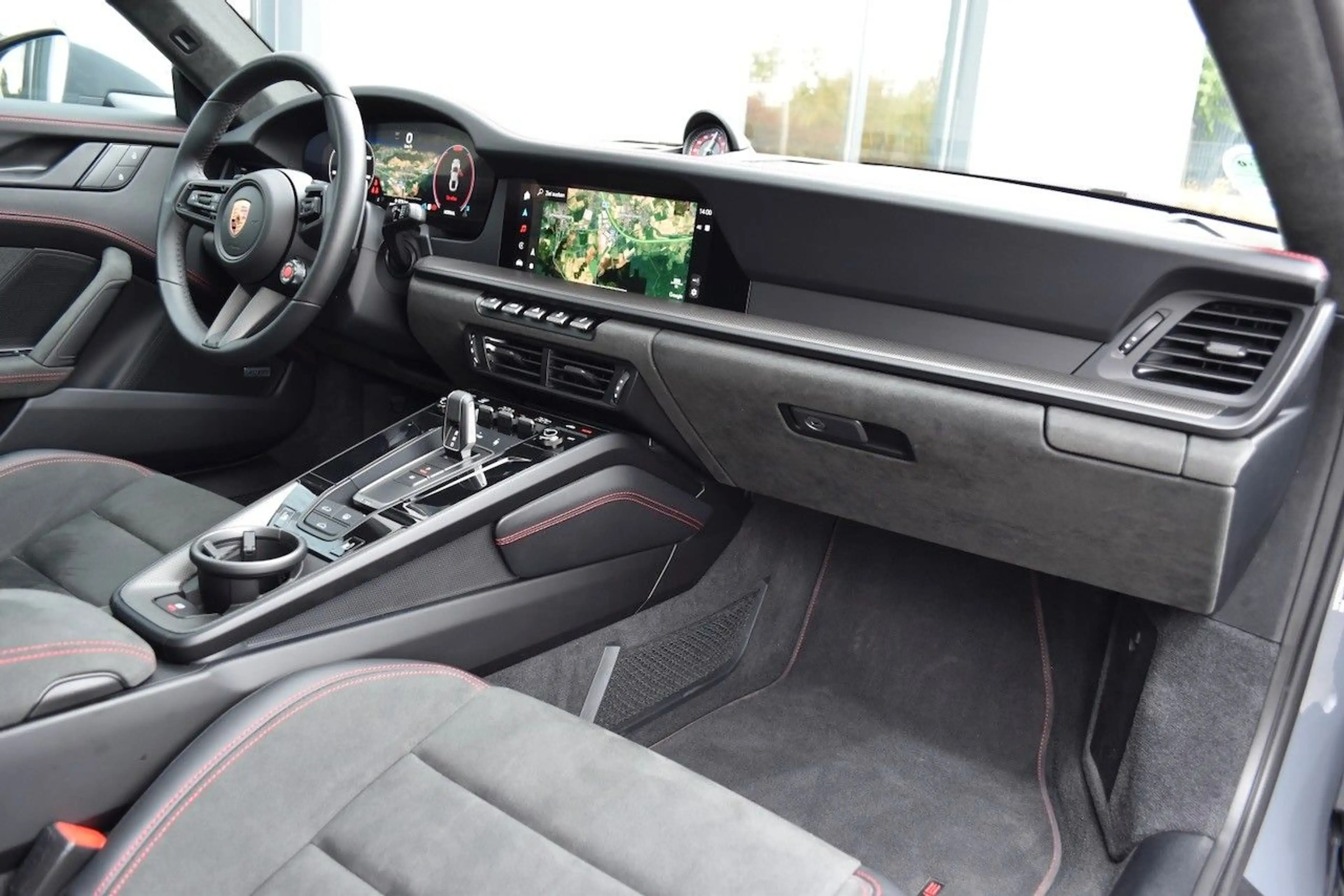 Porsche 992 911 CARRERA GTS CHRONO INNO MATRIX BOSE LIFT 360 — photo 9