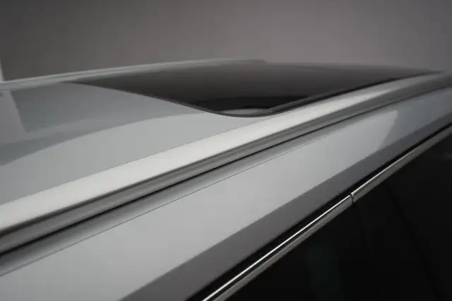 Volkswagen Passat view 13
