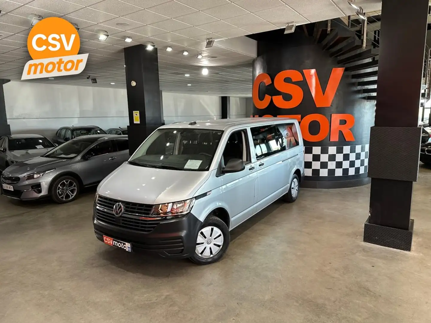 Volkswagen Transporter 2.0 TDI 110 COMBI L2 - 1