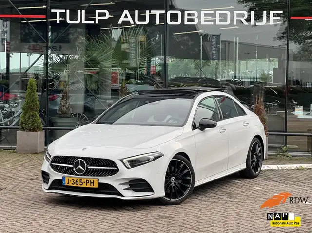 Mercedes-Benz A 220 Premium Plus AMG Automaat NL auto NAP