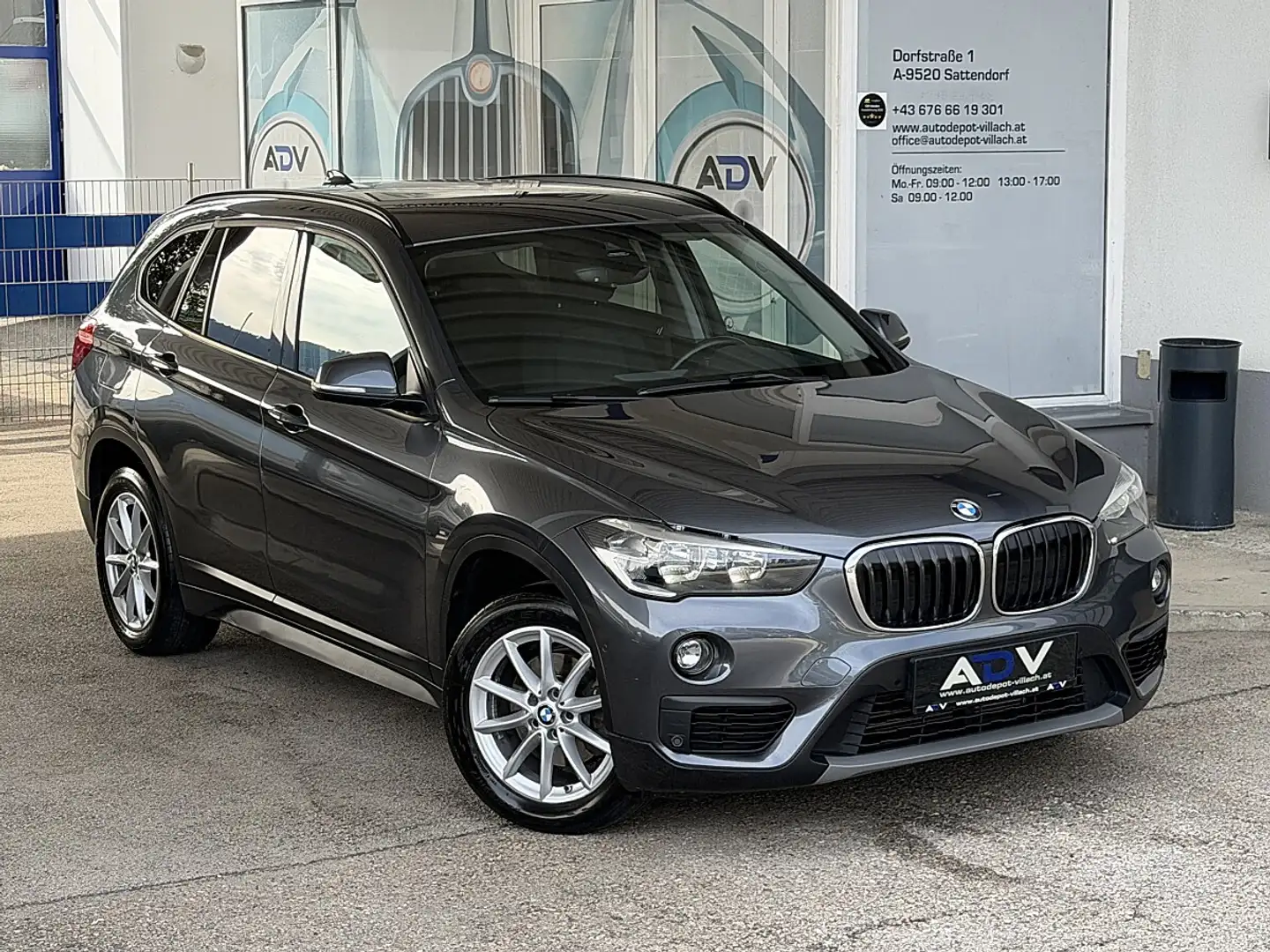 BMW X1 xDrive18d Advantage (EURO 6d-TEMP) Grau - 2