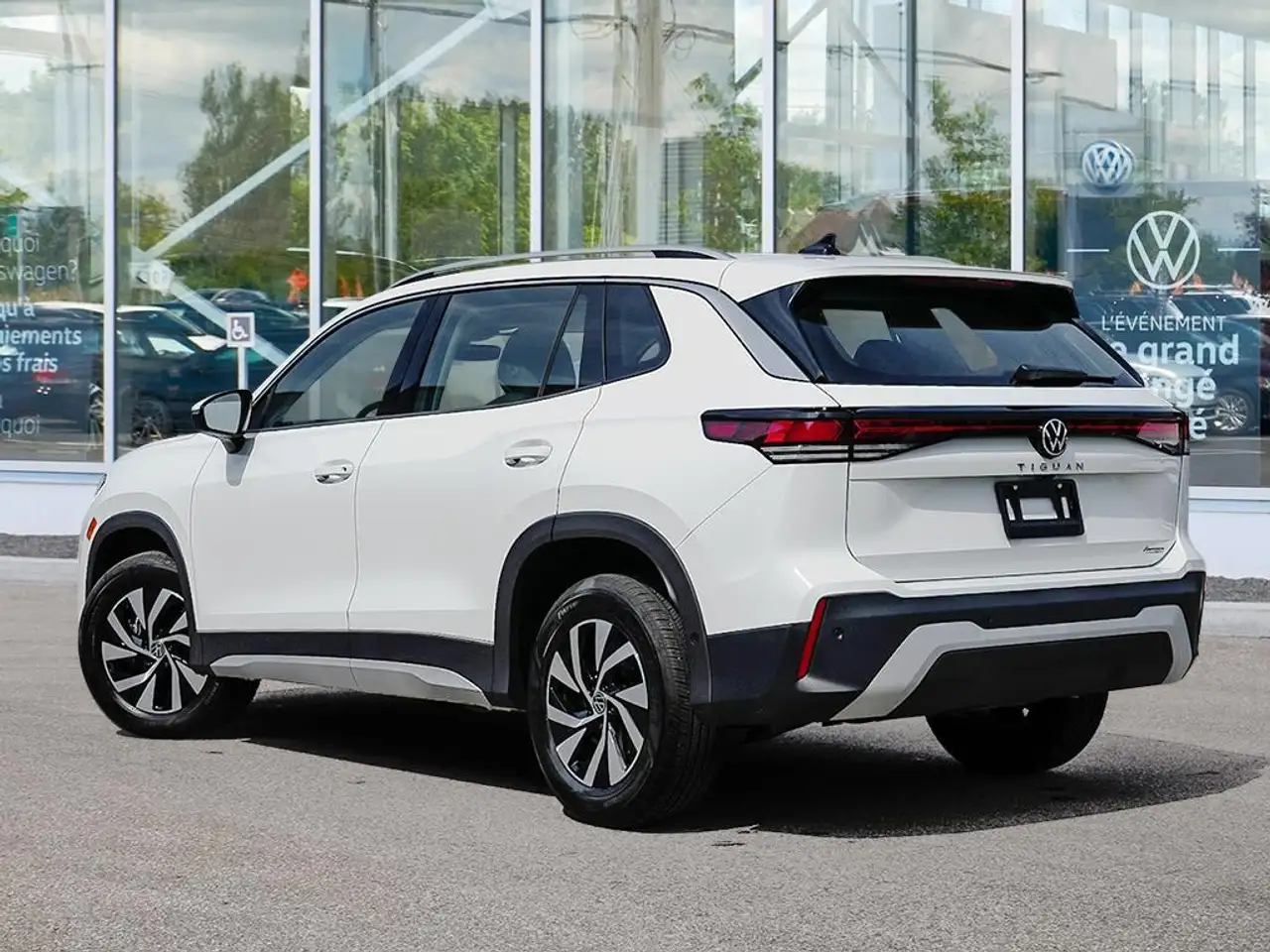 Volkswagen Tiguan снимка Volkswagen Tiguan