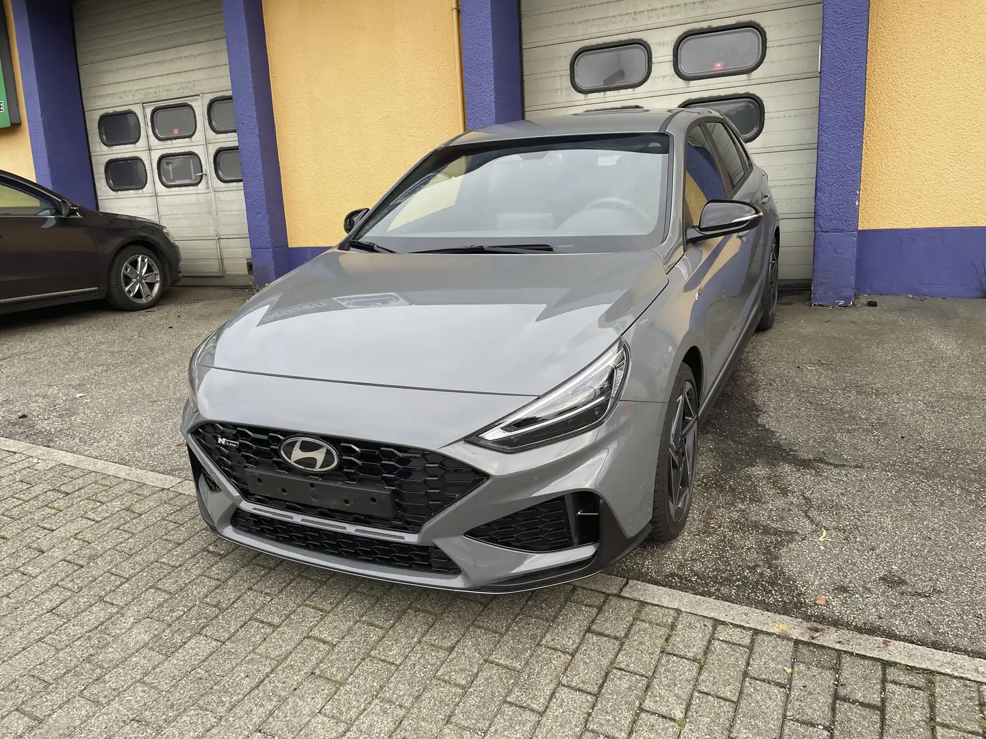 Hyundai i30 i30 1.5 T-GDi N-Line Grijs - 2