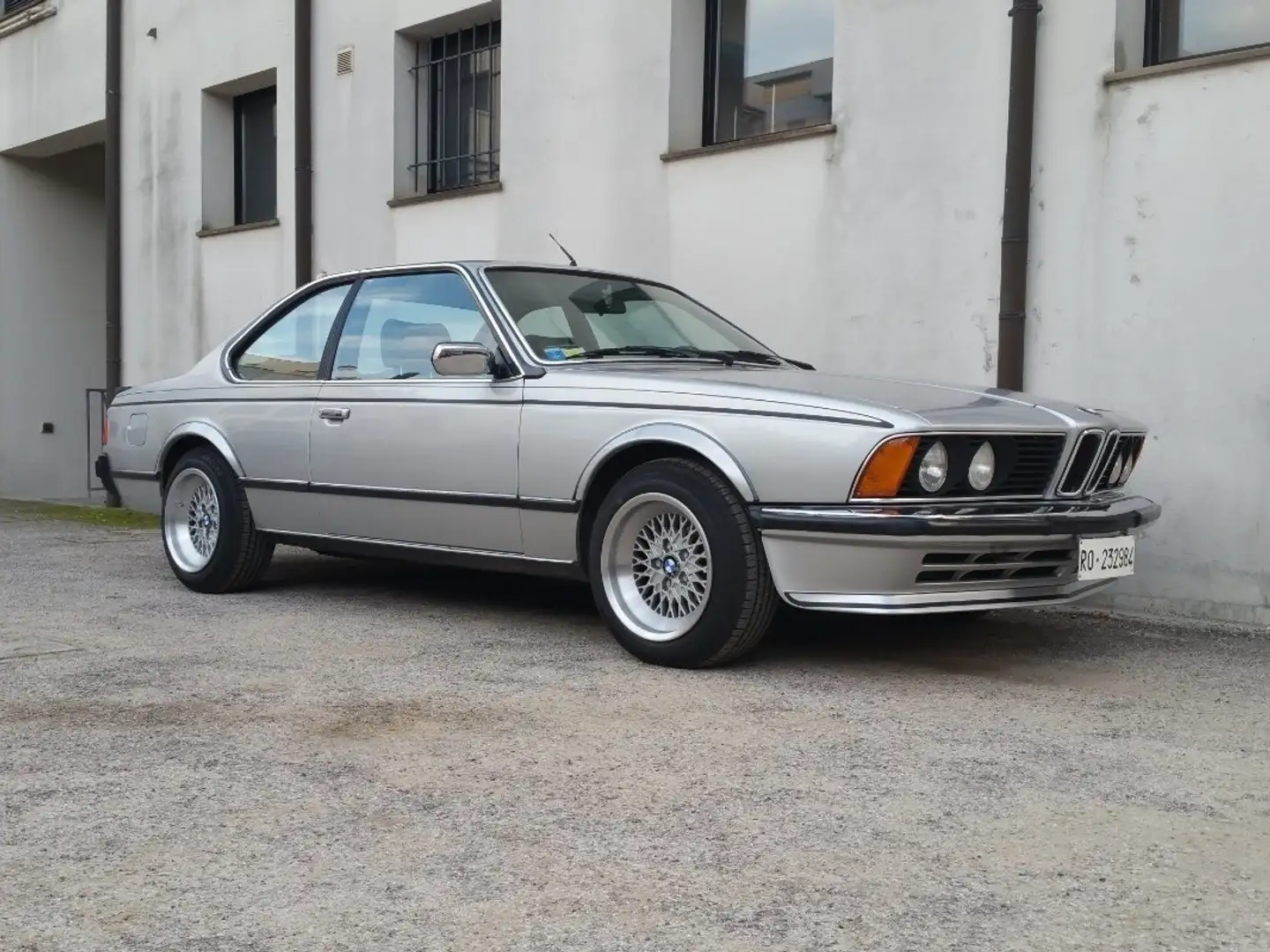 BMW 635 3.5 CSi srebrna - 2