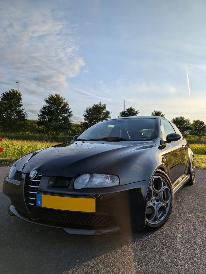 Alfa Romeo 147 3.2 V6 24V GTA LSD/Coilovers Negru - 1